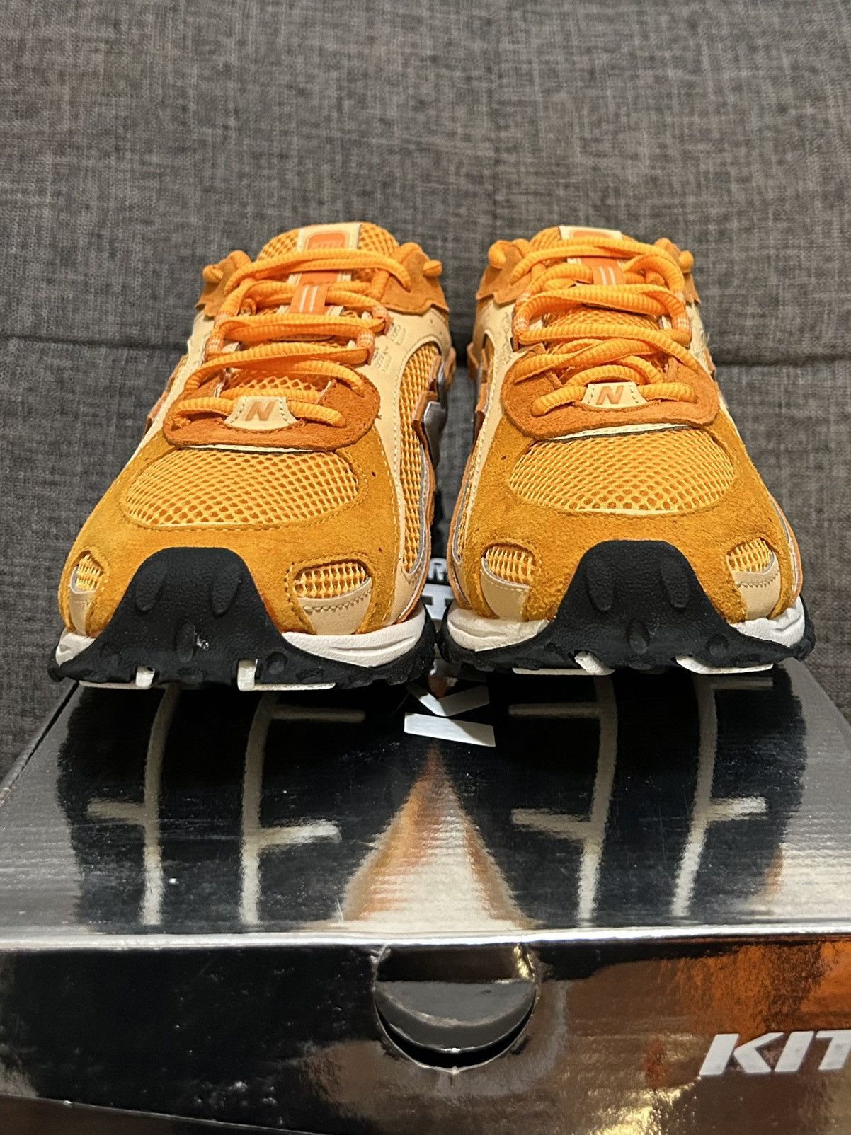 Kith × New Balance BRAND NEW New Balance x Kith Orange 204L Size US 9 / EU 42 - 1 Thumbnail