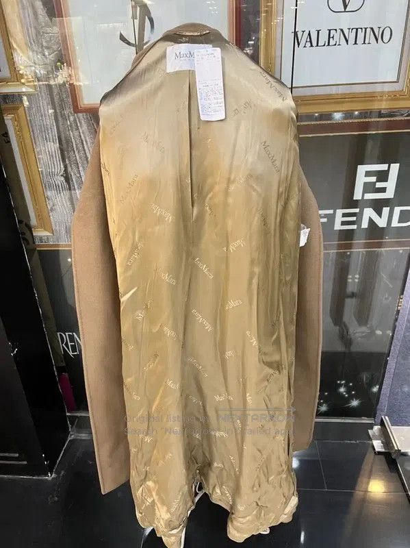 MaxMara Beige Wool Women's Coat .