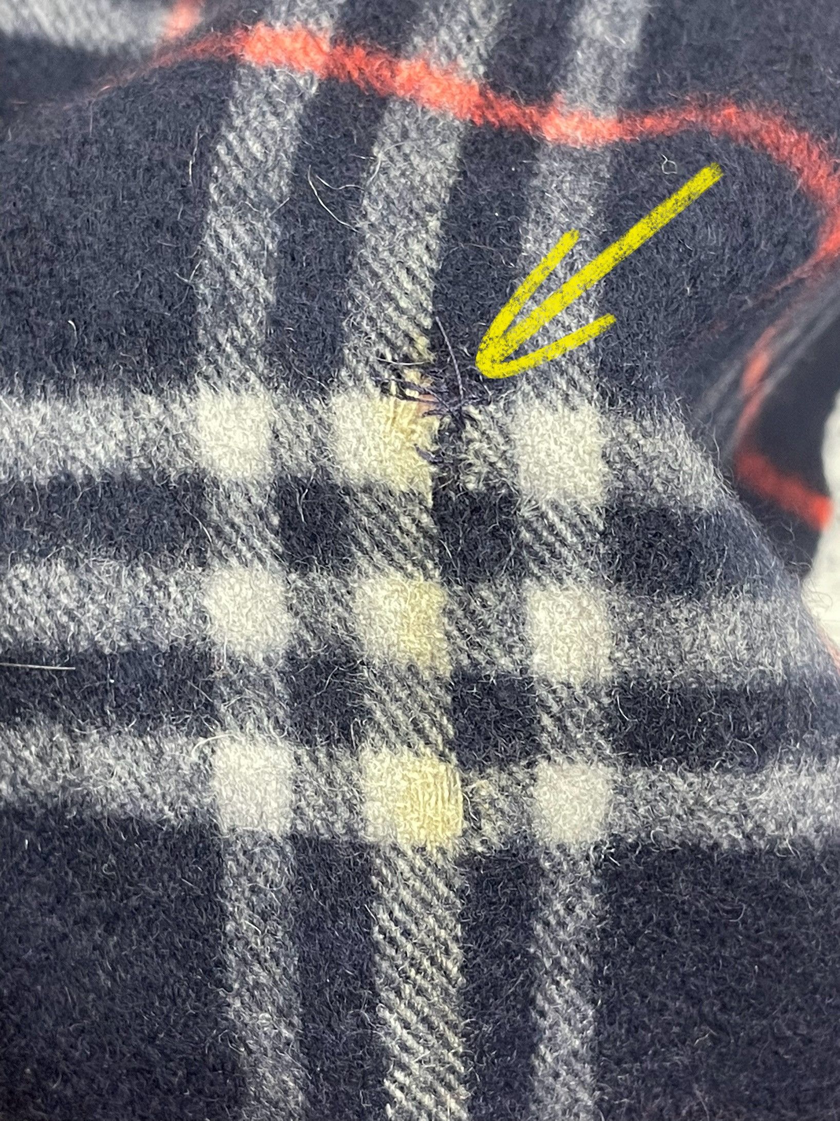 Burberry Vintage Burberrys Checkered Muffler Scarf - 6232 Size ONE SIZE - 8 Thumbnail