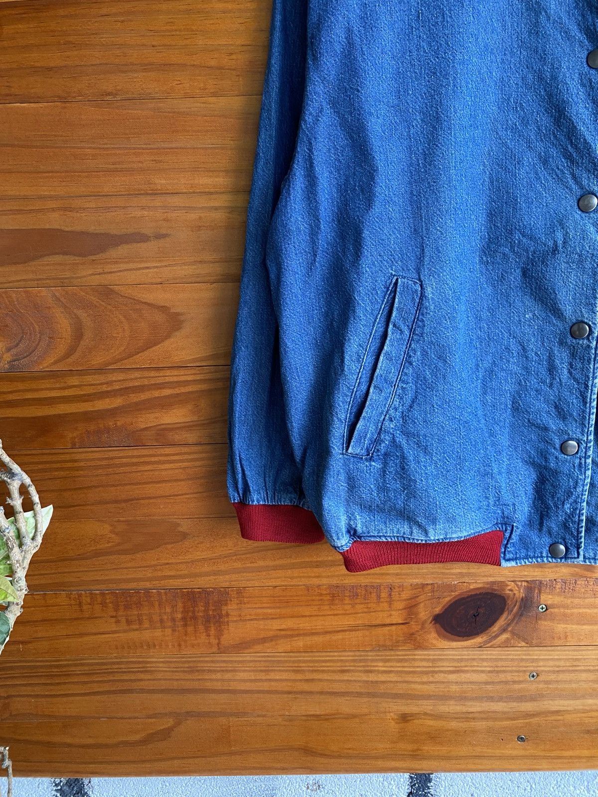 Japanese Brand Vintage Roxy Riders Co Denim Varsity Jacket Blue Red Collar Size US M / EU 48-50 / 2 - 8 Thumbnail