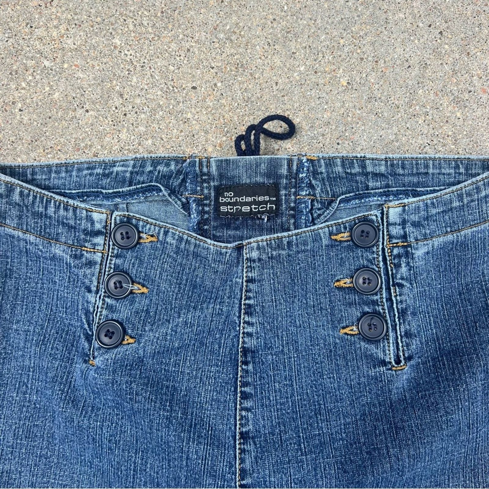 Vintage Vint Y2K stretch lace up back button panel front flare jeans Size 28" / US 6 / IT 42 - 6 Thumbnail