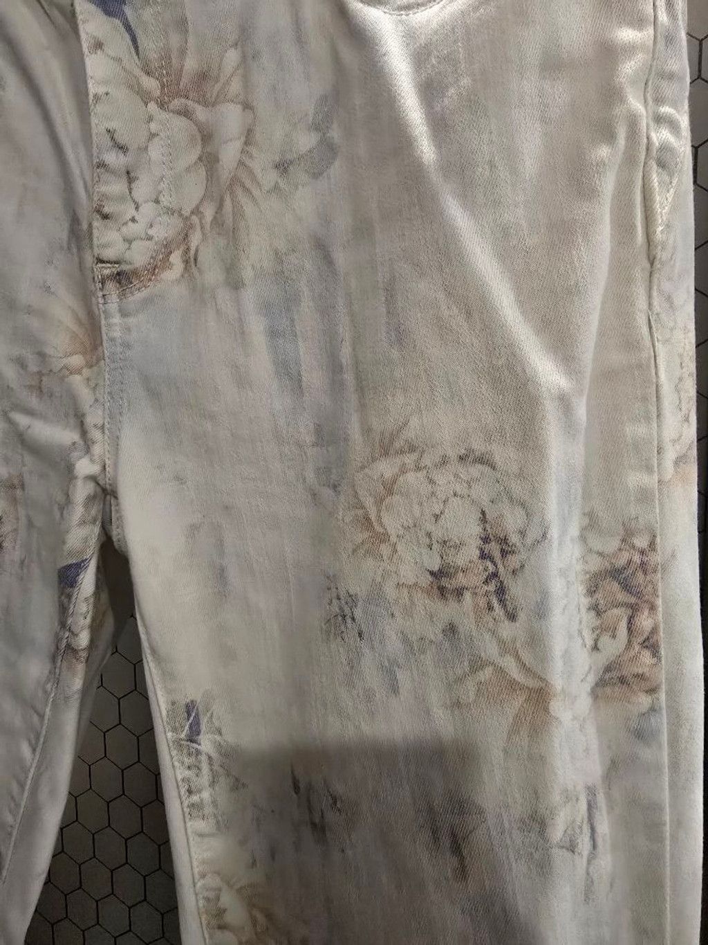 Chicos Women's Chico's Platinum Jegging Size 0=4 White Floral Print Size 26" / US 2 / IT 38 - 6 Thumbnail