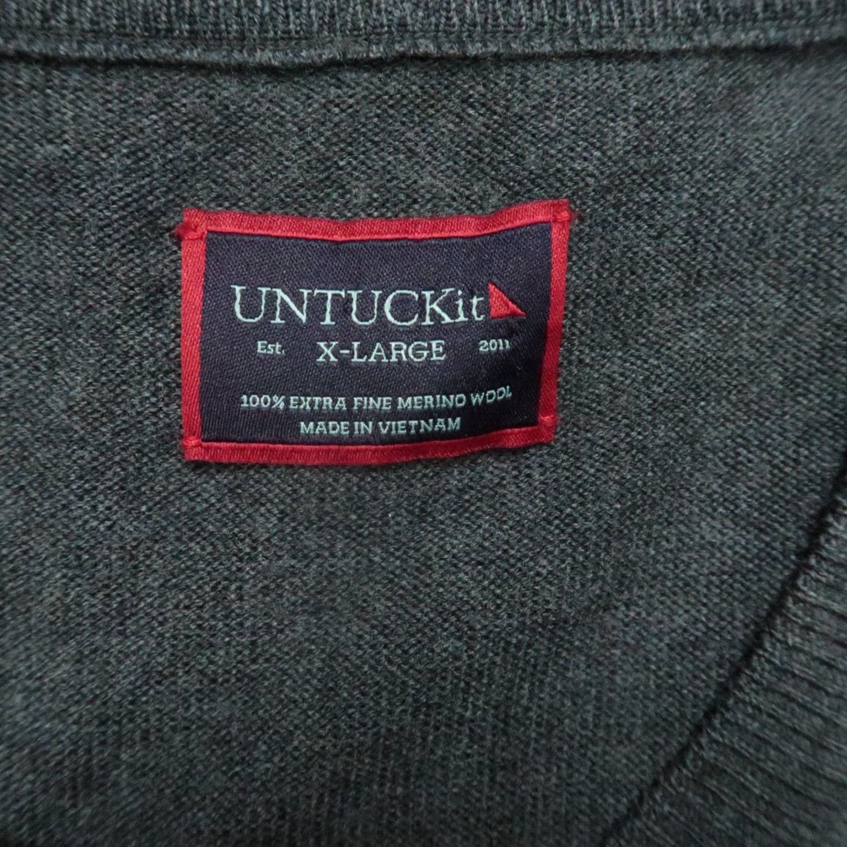 UNTUCKit UNTUCKit Sweater Mens XL Gray Merino Wool Pullover Spitler V Neck Size US XL / EU 56 / 4 - 3 Thumbnail