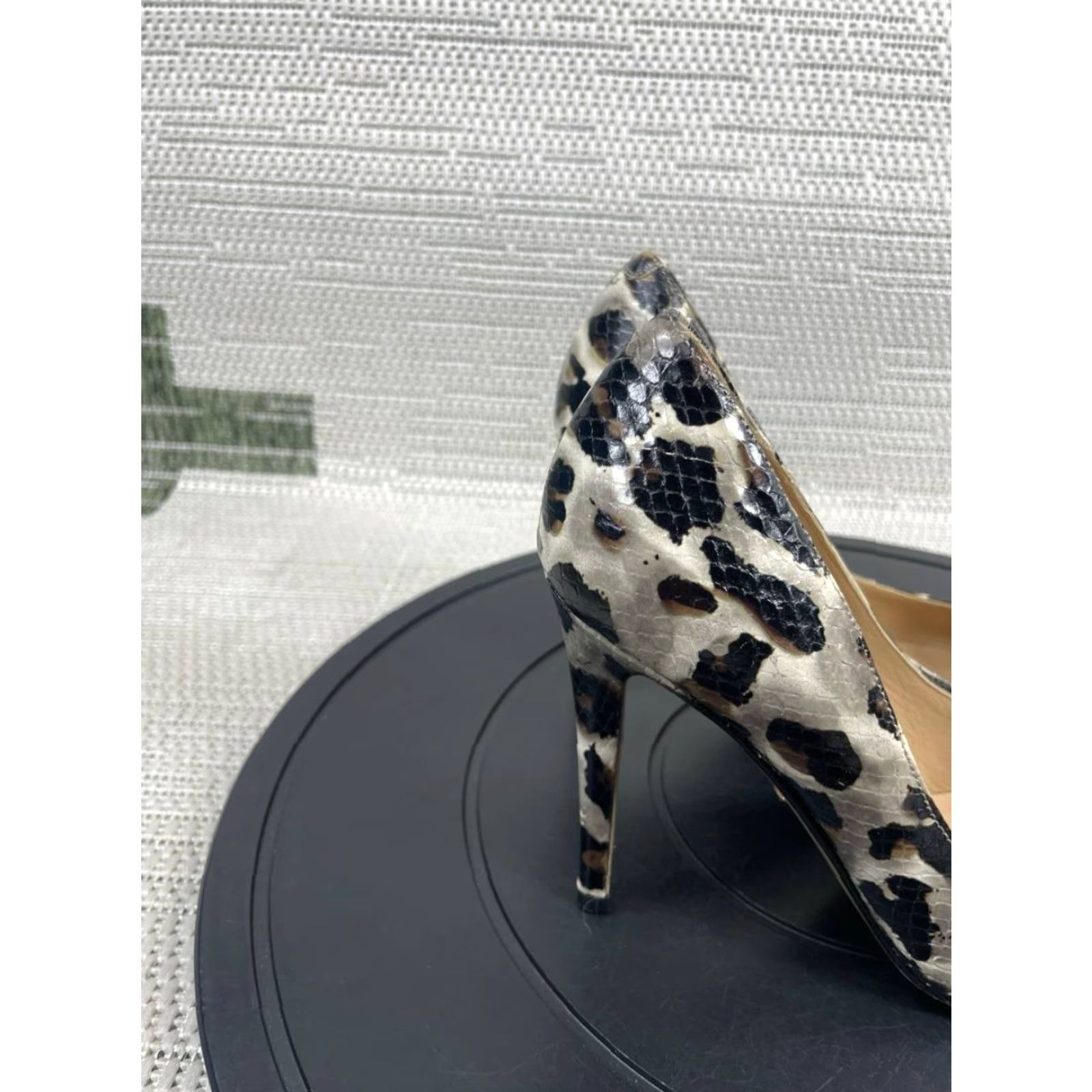 Diane von Furstenberg Diane Von Furstenberg Heels Womens Size 7 B Pumps Gray Brown Snakeskin Stiletto Pumps Shoe Size US 7 / IT 37 - 3 Thumbnail