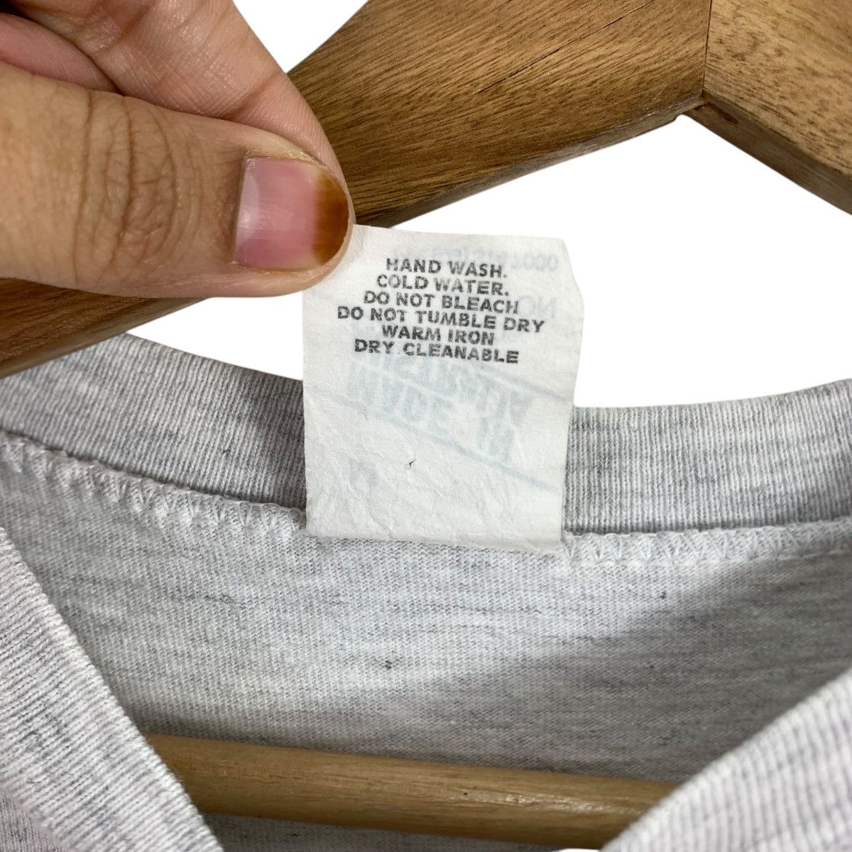 Japanese Brand × Vintage Vintage Monkey Mia Autralia Souvenir Tee Shirt Size US M / EU 48-50 / 2 - 6 Thumbnail