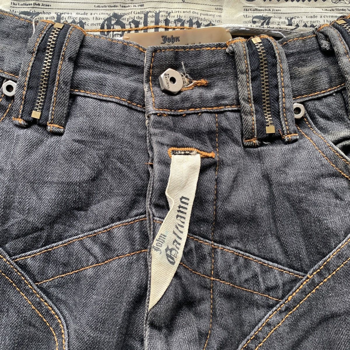 Japanese Brand Vintage John Galliano Gazette Newspaper Denim Pants Designer Size US 34 / EU 50 - 4 Thumbnail