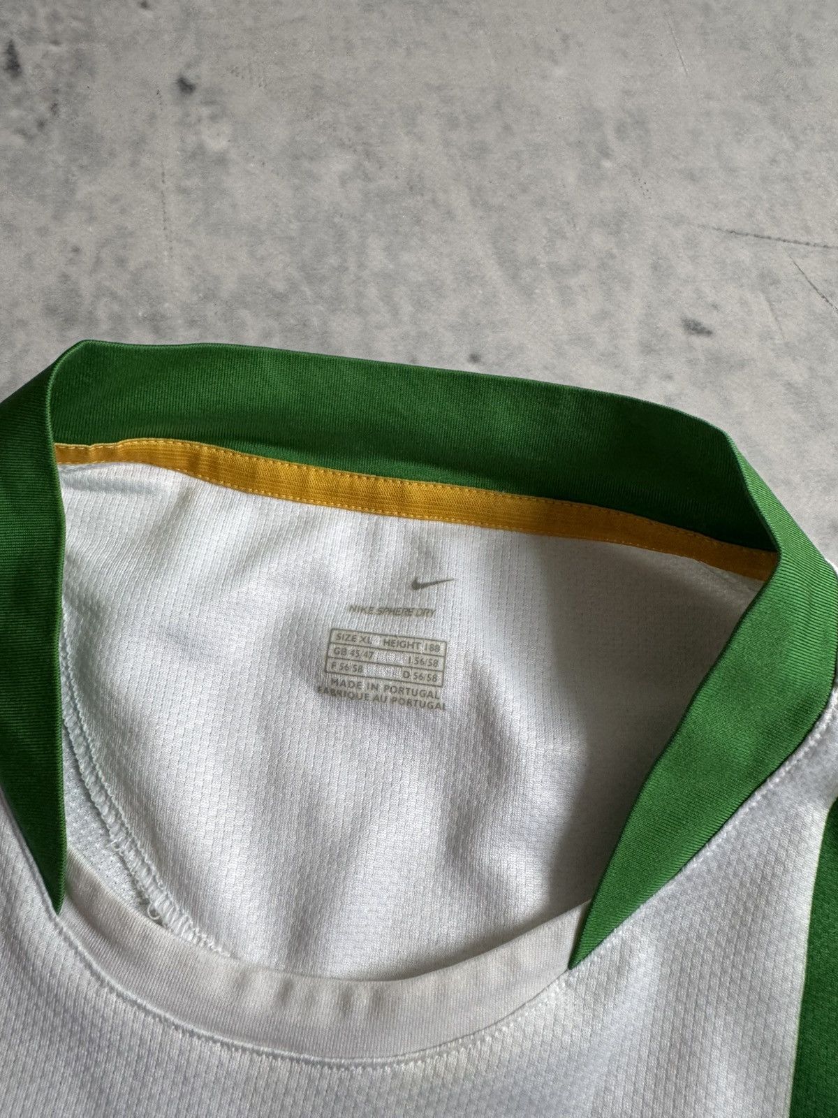 Nike Vintage Nike Celtic football jersey Size US XL / EU 56 / 4 - 7 Thumbnail