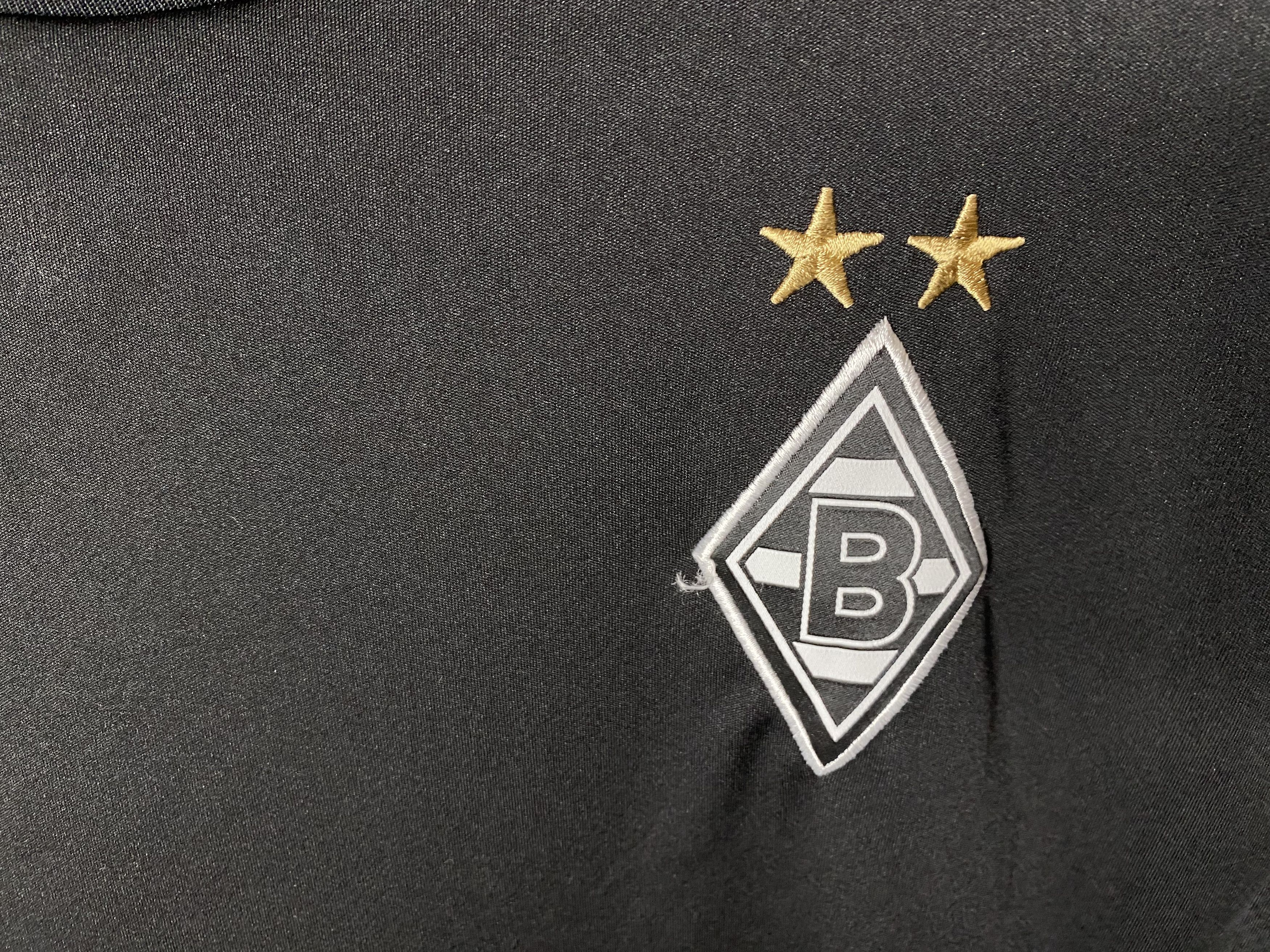 Puma BORUSSIA MONCHENGLADBACH 2019 TRAINING FOOTBALL SHIRT SOCCER Size US S / EU 44-46 / 1 - 3 Thumbnail