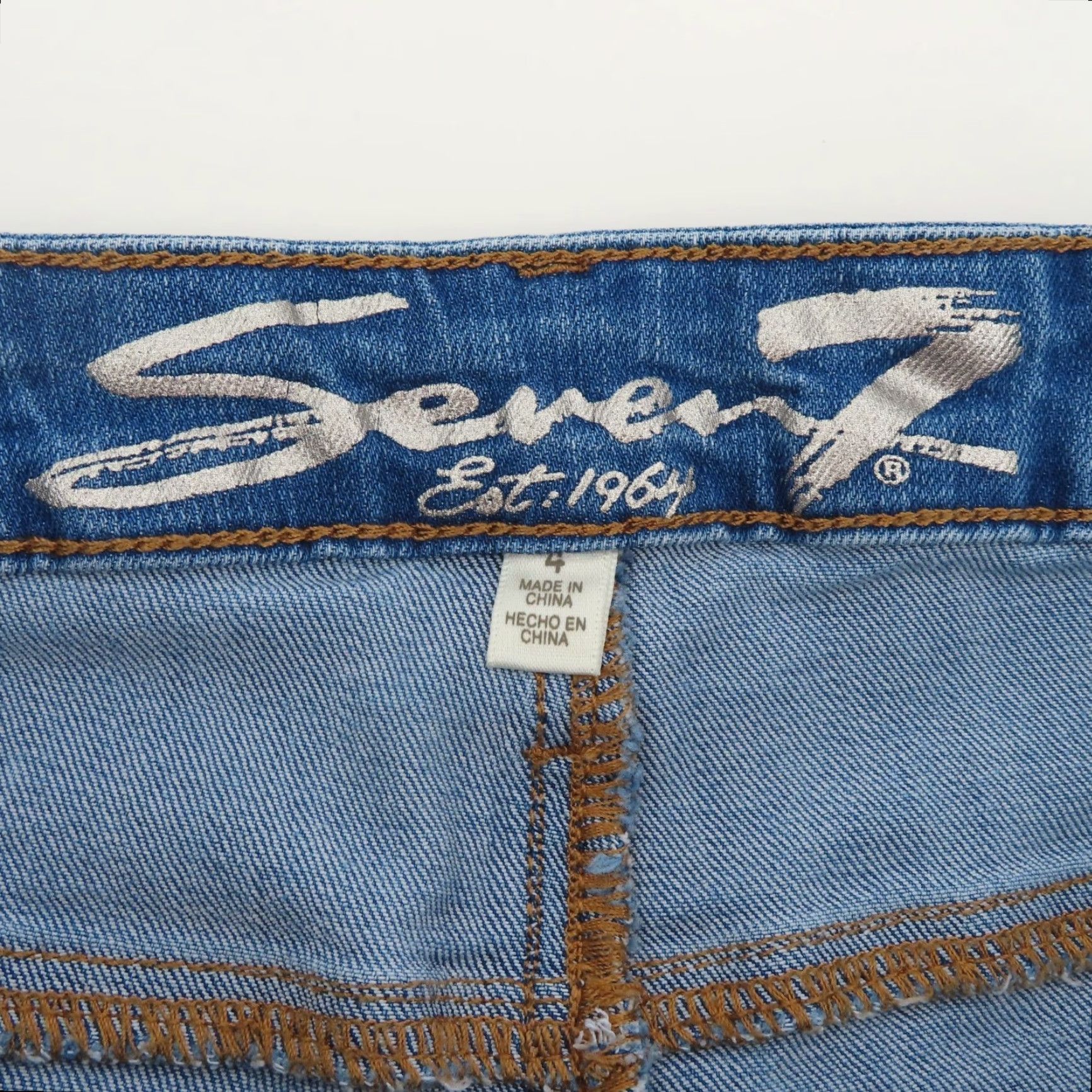 Vintage Seven Bermuda Shorts Denim Blue 4 Women's Regular Pockets 5-Pocket Cotton Blend Size 27" / US 4 / IT 40 - 7 Thumbnail