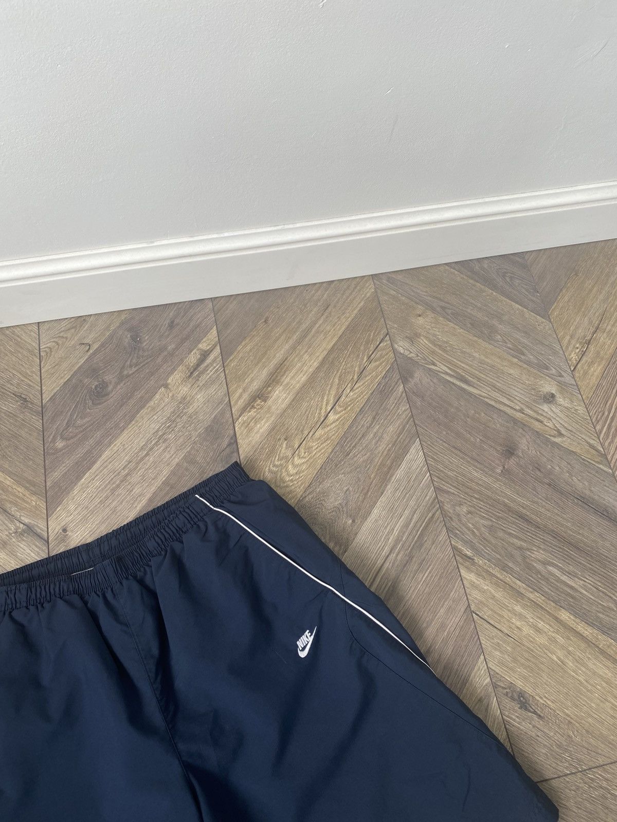 Nike Vintage Nike Shorts 90 s style Size US 33 - 3 Thumbnail