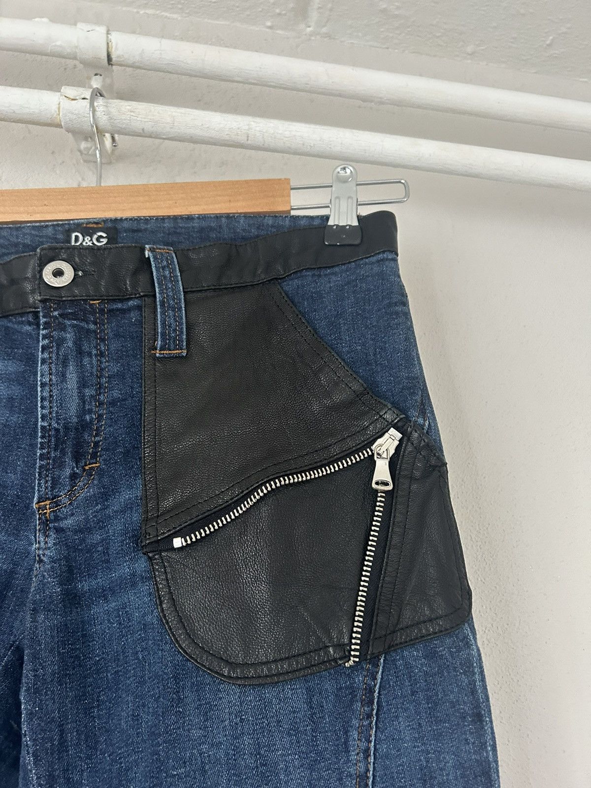 Dolce & Gabbana Denim Zipper Jeans with Leather Applications Size US 30 / EU 46 - 4 Thumbnail