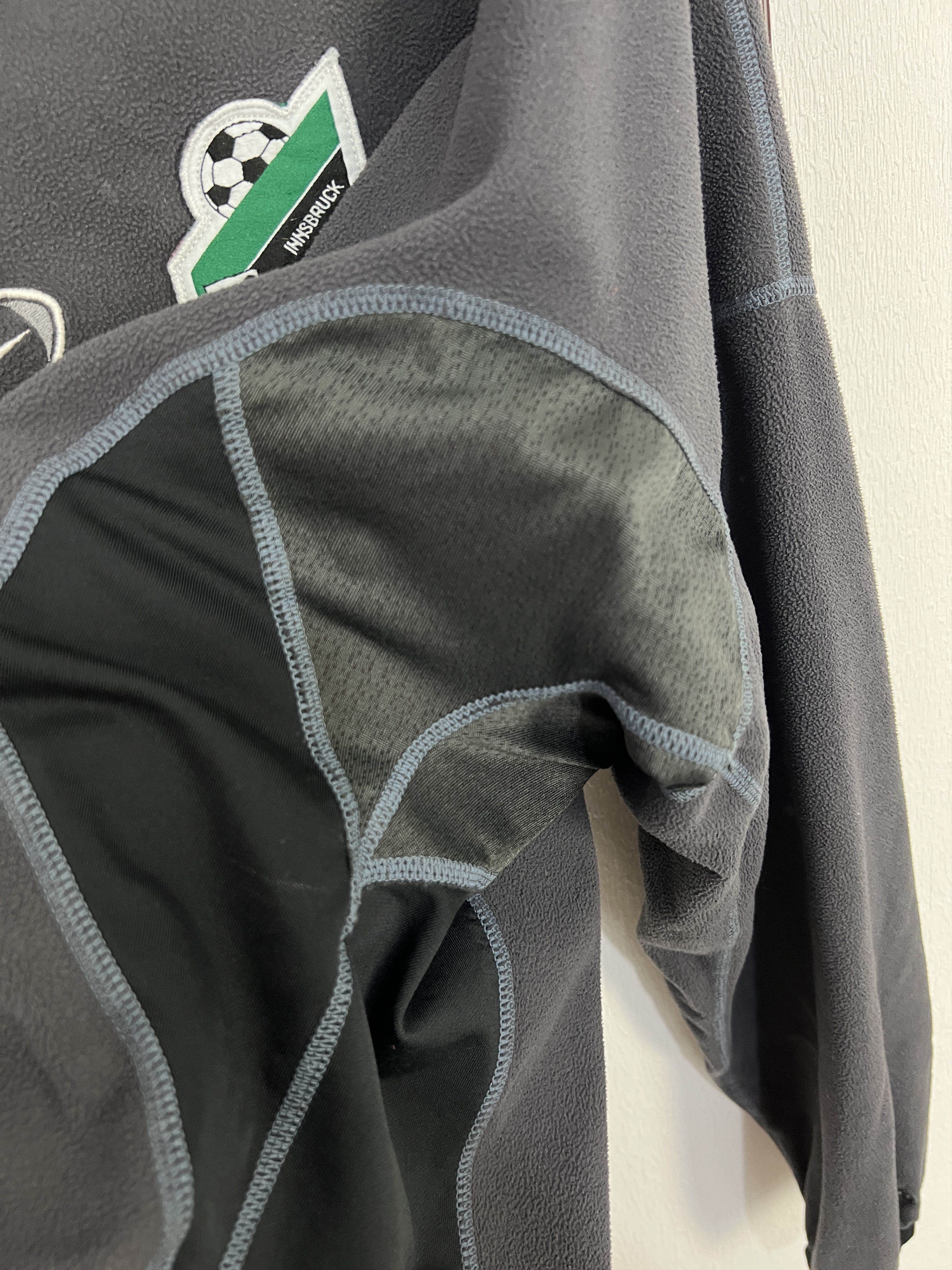Nike Vintage 90's Nike Tirol Innsbruck Football Fleece Sweatshirt Size US L / EU 52-54 / 3 - 6 Thumbnail