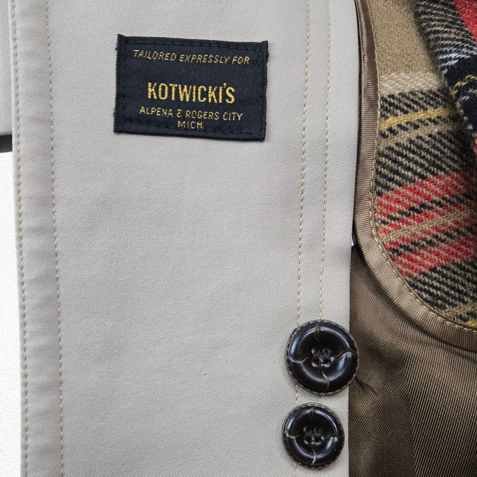 Vintage 70s Beige All Weather Removable Lining Trench Coat Size 42S Size US L / EU 52-54 / 3 - 17 Thumbnail
