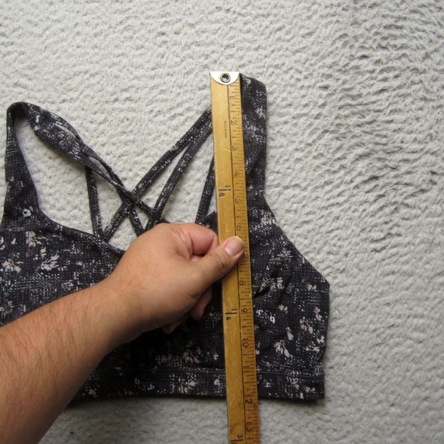 Lululemon Lululemon Energy Bra Womens 8 Gray Sport Performance Running Racerback Medium Support Wireless Full Cup Geometric Pattern Crew N/A Size ONE SIZE - 4 Thumbnail