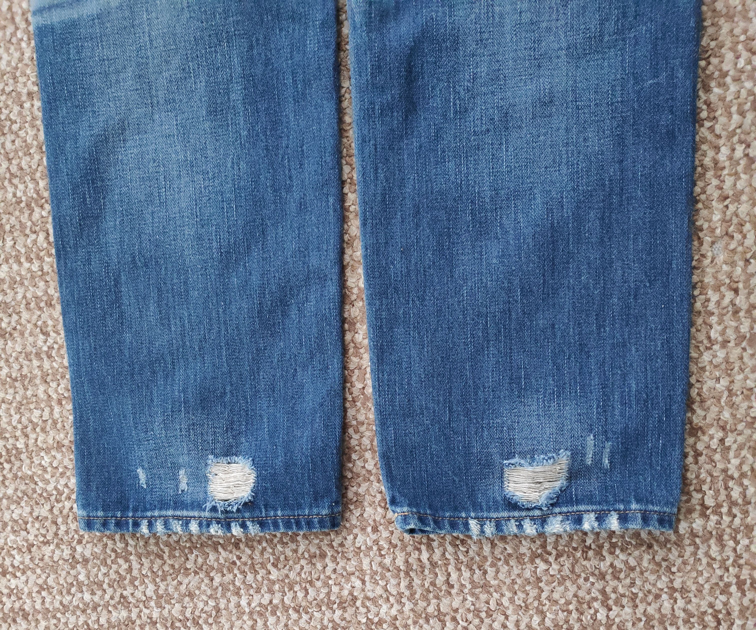 True Religion True Religion Relaxed Slim Geno Distressed Denim Jeans Size US 29 - 6 Thumbnail