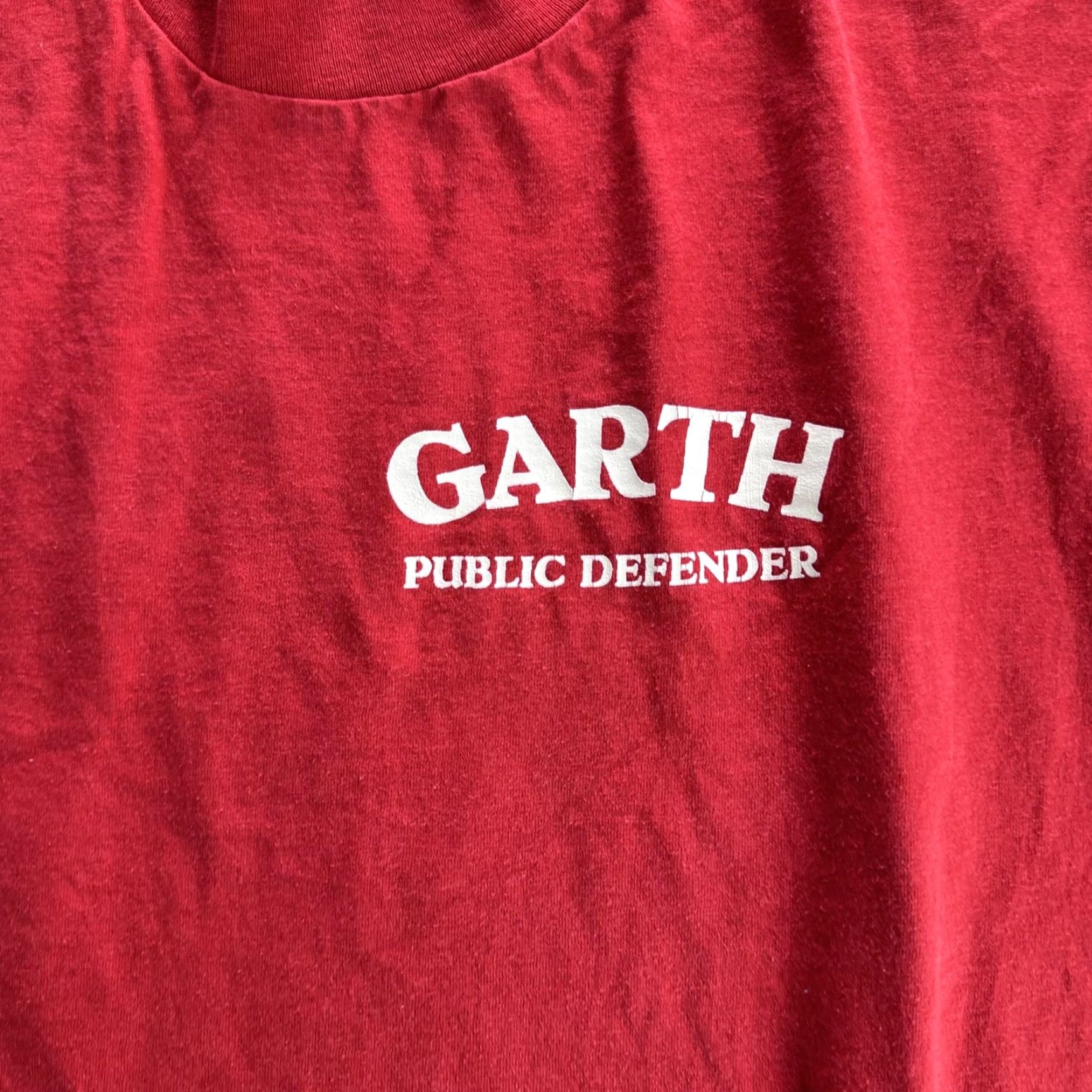 Fruit Of The Loom Garth Public Defender Shirt Mens Large Red Graphic Print Tee Size US L / EU 52-54 / 3 - 2 Thumbnail