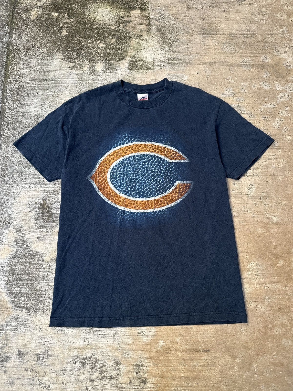 NFL × Vintage Vintage 90s Navy Blue Chicago Bears NFL Logo Tshirt Size US L / EU 52-54 / 3 - 1 Thumbnail