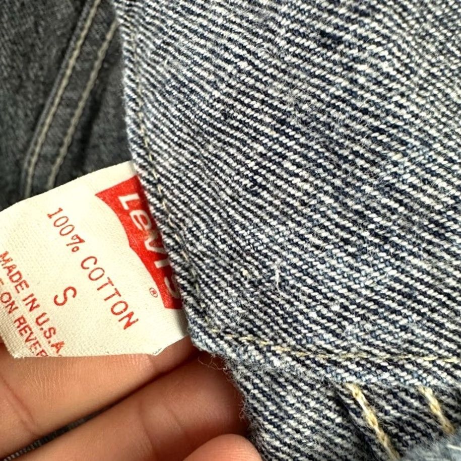 Levi's VINTAGE Levi’s denim trucker jacket Mens Small USA Blue Denim Model: Levi's Trucker Size US S / EU 44-46 / 1 - 6 Thumbnail