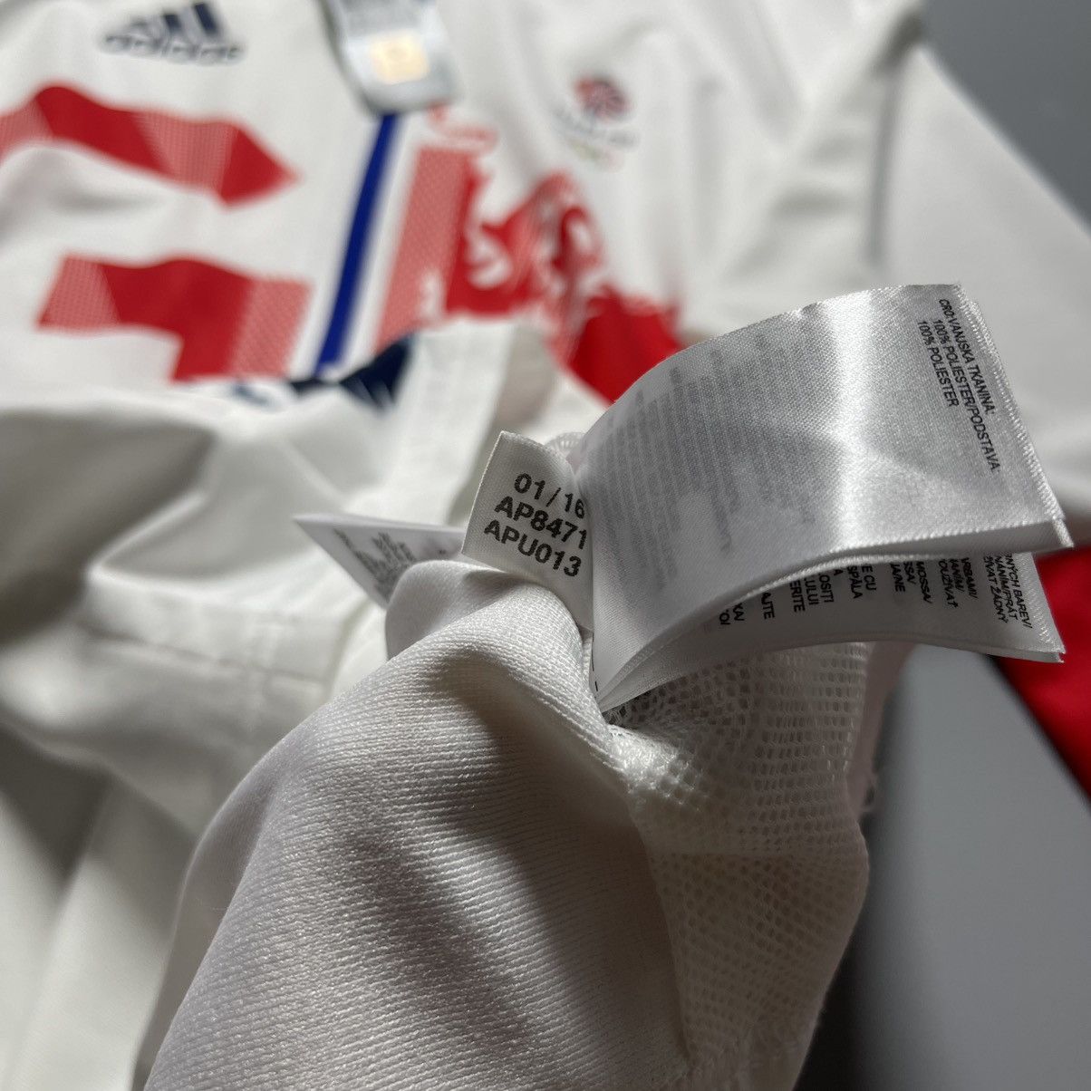 Adidas NWT GREAT BRITAIN OLYMPICS 2016 PODIUM TRACK TOP JACKET Size US M / EU 48-50 / 2 - 10 Thumbnail