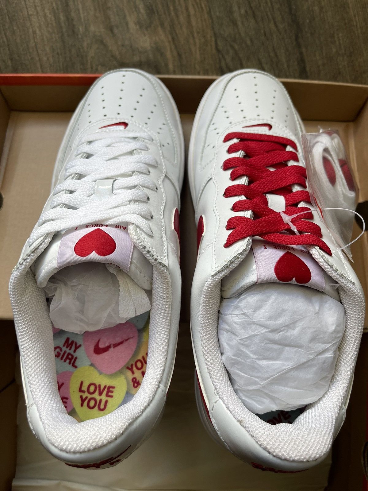 Nike Nike Air Force 1 2004 Valentines Day Size US 9.5 / EU 42-43 - 3 Thumbnail