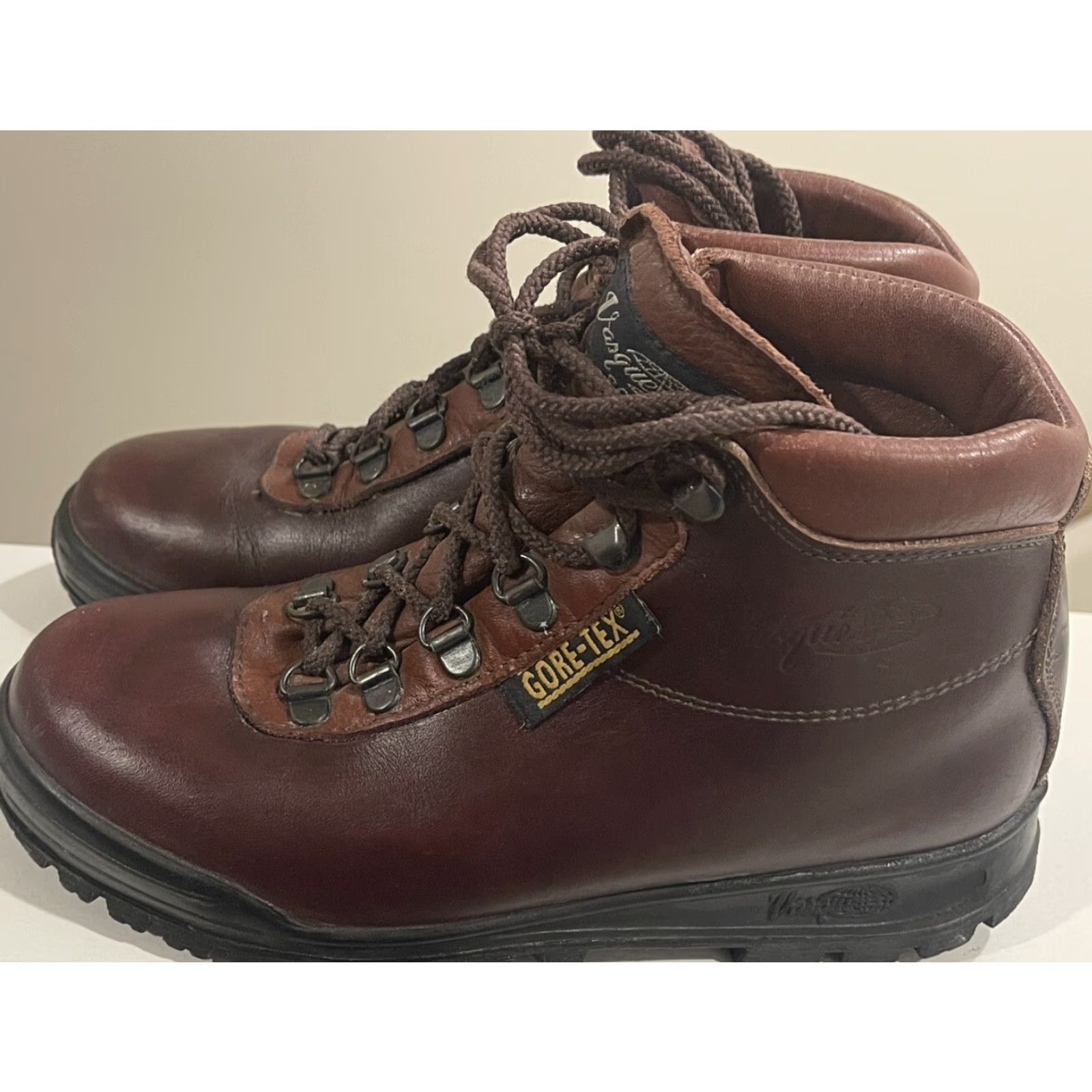 Vasque Vasque Skywalk Sundowner Boots Sz 6M Dark Red Gore-Tex Leather Hiking Trail Men Boots Size US 6 / EU 39 - 5 Thumbnail