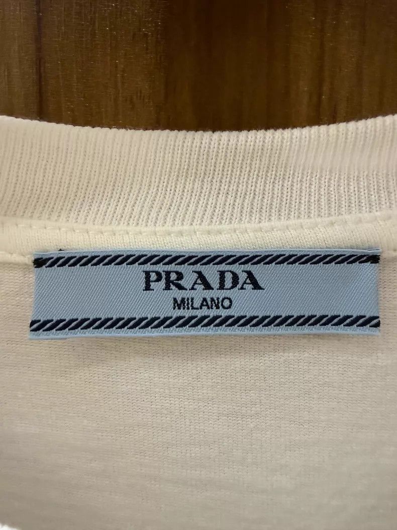Prada Prada White triangle logo short-sleeved T-shirt Size US XS / EU 42 / 0 - 4 Thumbnail
