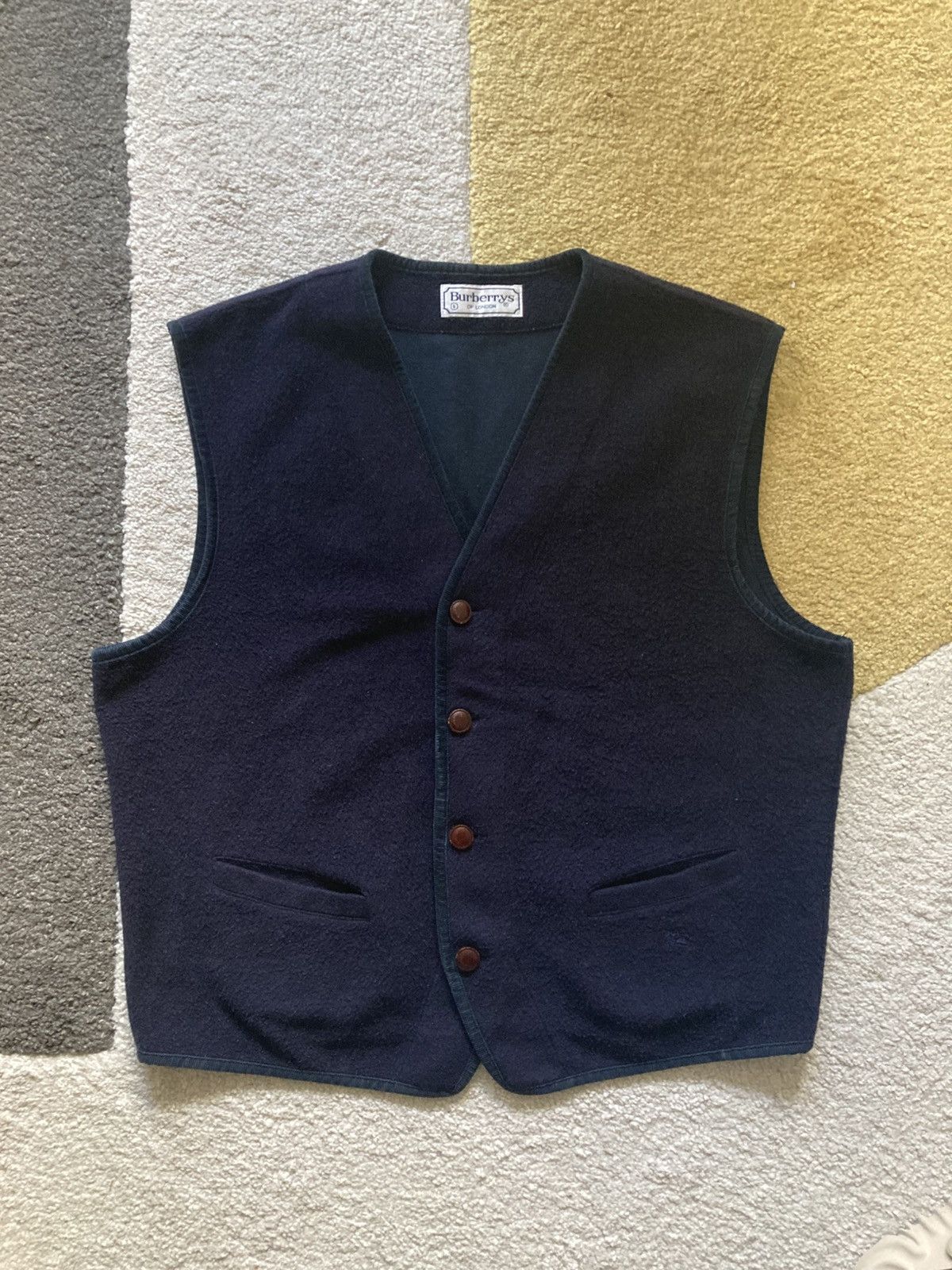 Vintage Burberry Vest w/ Leather Buttons - Old Money 💯🔥
