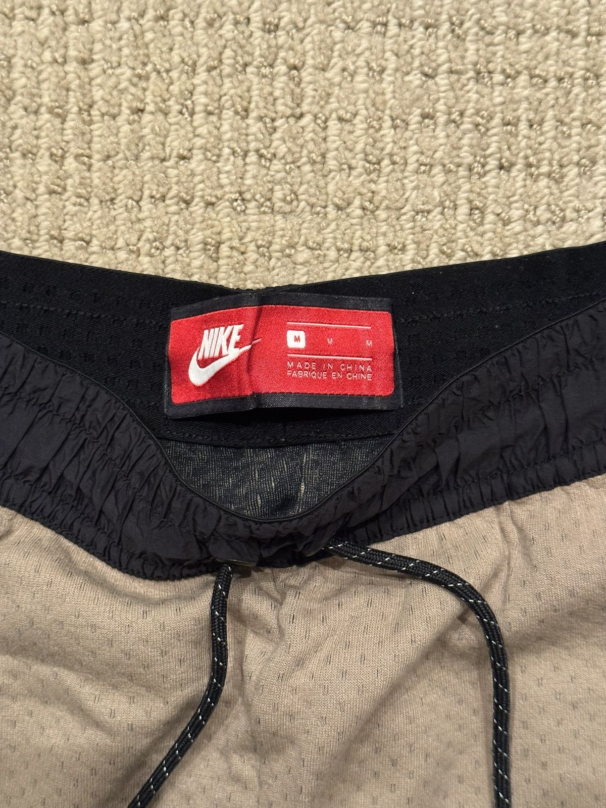 Nike Nike Shorts with Zipper Pockets Size US 32 / EU 48 - 5 Thumbnail