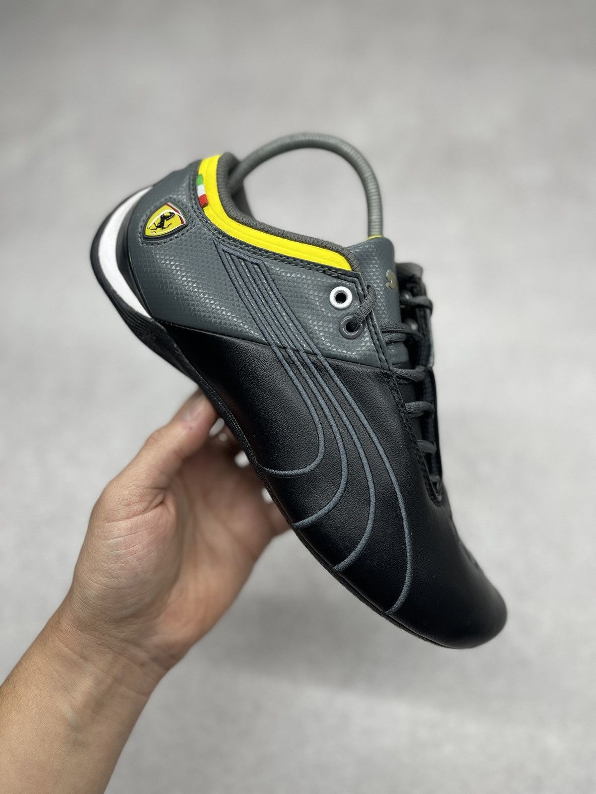Ferrari × Puma Puma Ferrari Speedcat F1 Leather Sneakers Future Japan Style Size US 7 / IT 37 - 1 Thumbnail