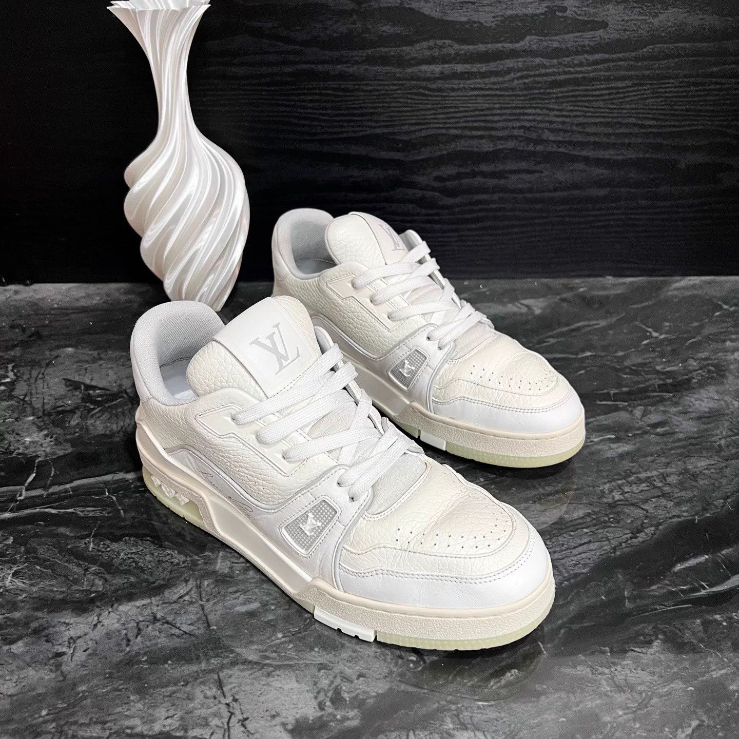 Nike Nike Trainer White Cement US9 95New $3000 Size US 8 / IT 38 - 3 Thumbnail