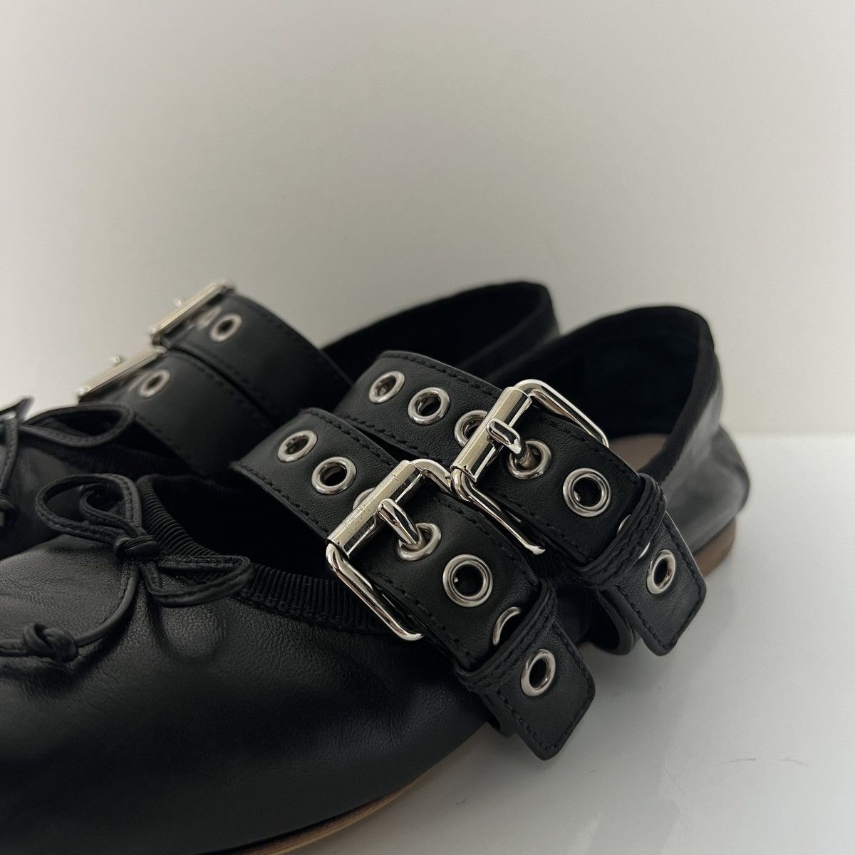 Miu Miu Miu Miu Nappa Leather Belted Ballet Flats Size US 5 / IT 35 - 4 Thumbnail