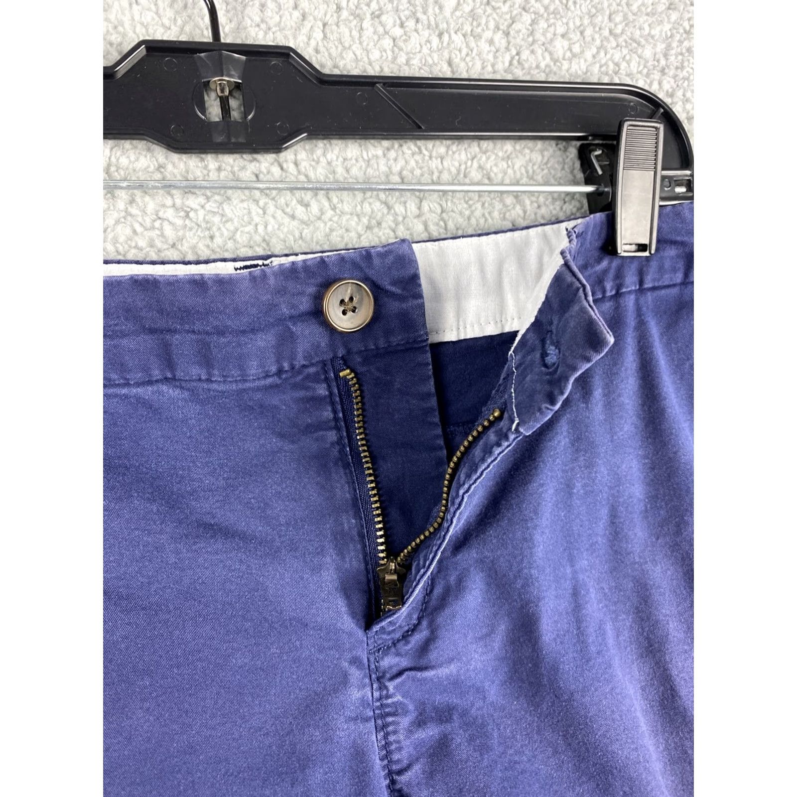 Old Navy Old Navy Chino Shorts Women Size 6 Blue Everyday Short Casual Stretch / 4 in Inseam Size 28" / US 6 / IT 42 - 3 Thumbnail