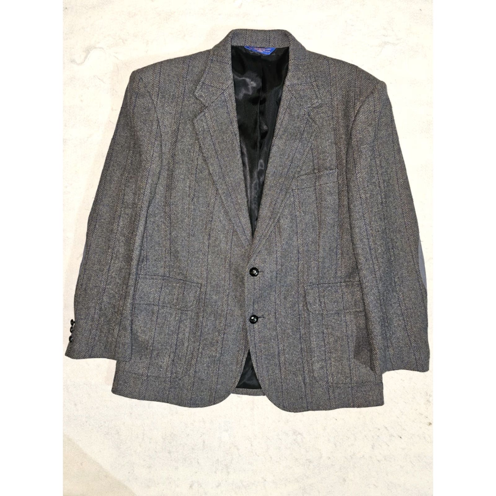 Pendleton VINTAGE Pendleton Blazer Men 42 Reg Wool Gray Herringbone 2-Button Single-Breasted Notch Lapel Chest 42 Front Button Style 2-Button Size 42R - 2 Thumbnail