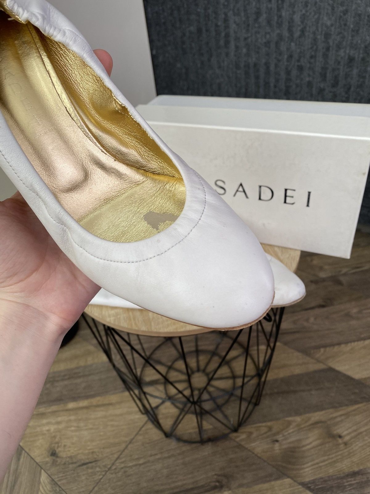 Casadei Casadei White Leather Ballet Flats Gold Heel Slip On Size US 9 / IT 39 - 7 Thumbnail