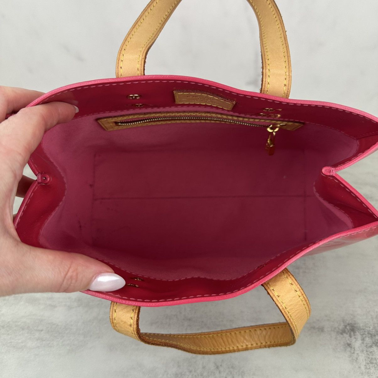 Louis Vuitton Louis Vuitton Pink Vernis Reade PM Size ONE SIZE - 12 Thumbnail