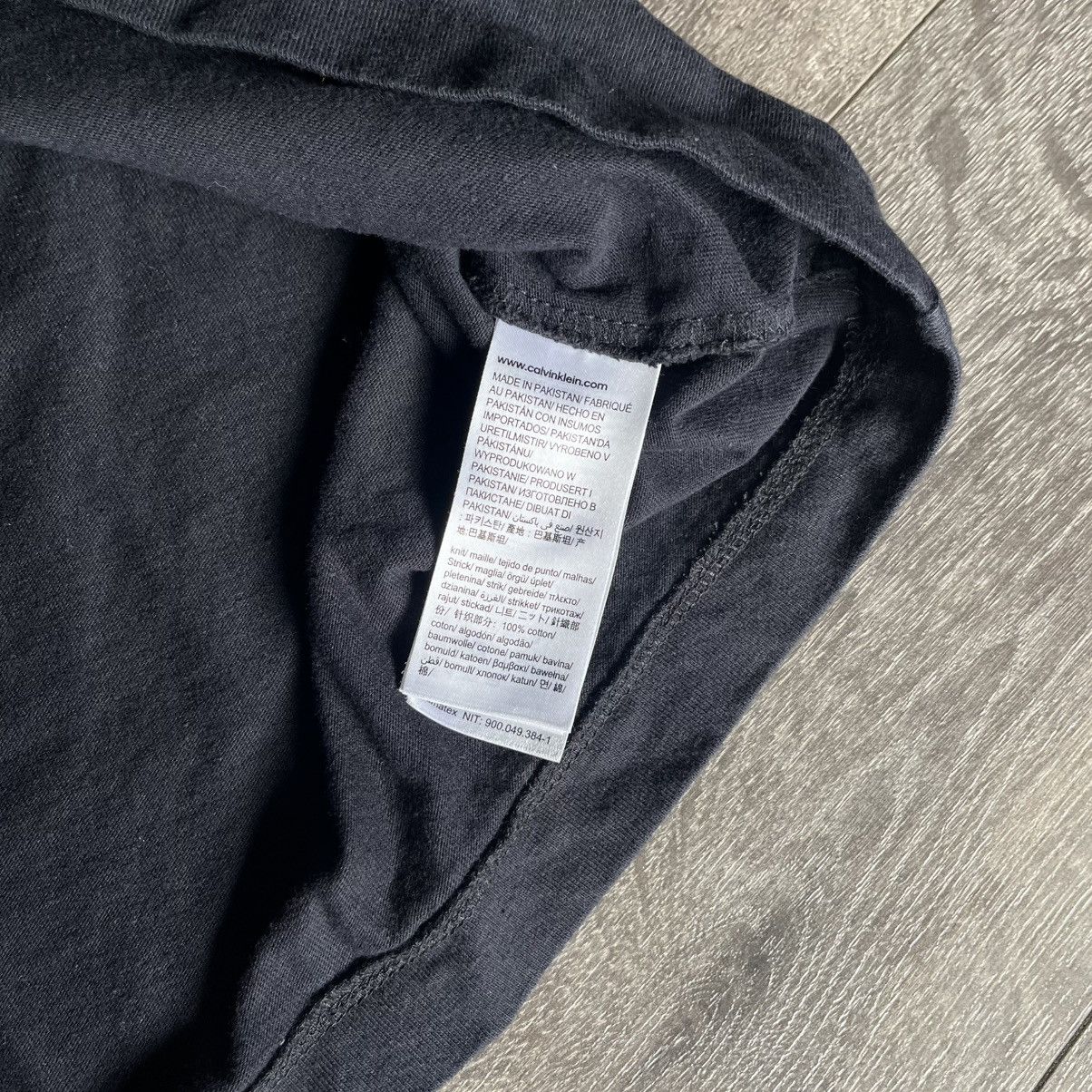 Calvin Klein Calvin Klein Spellout Boxy Basic Logo Black Tee Shirt Size US L / EU 52-54 / 3 - 4 Thumbnail