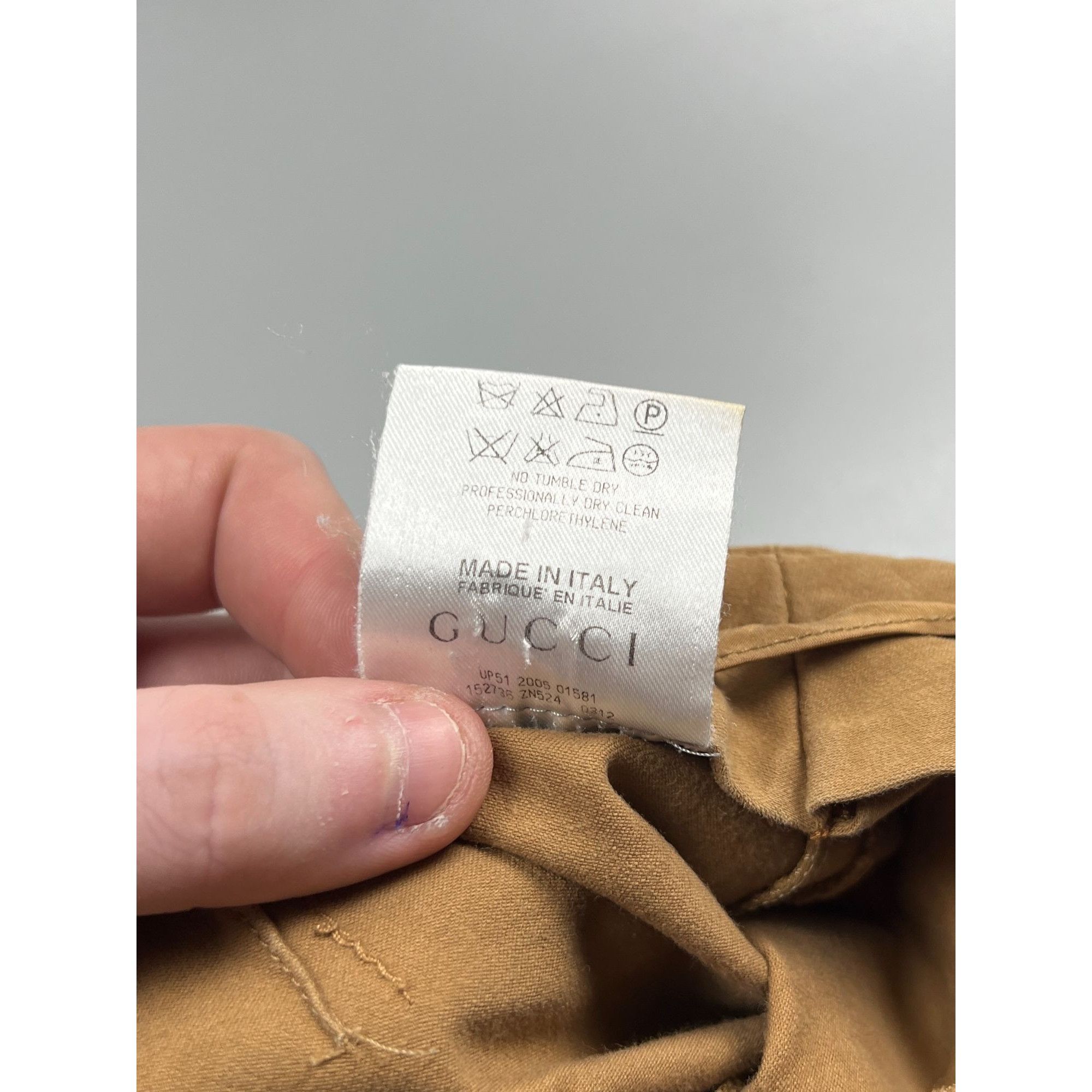 Gucci Gucci Vintage Golden Buttons Pencil Skirt (Y0847) Size 30" / US 8 / IT 44 - 5 Thumbnail