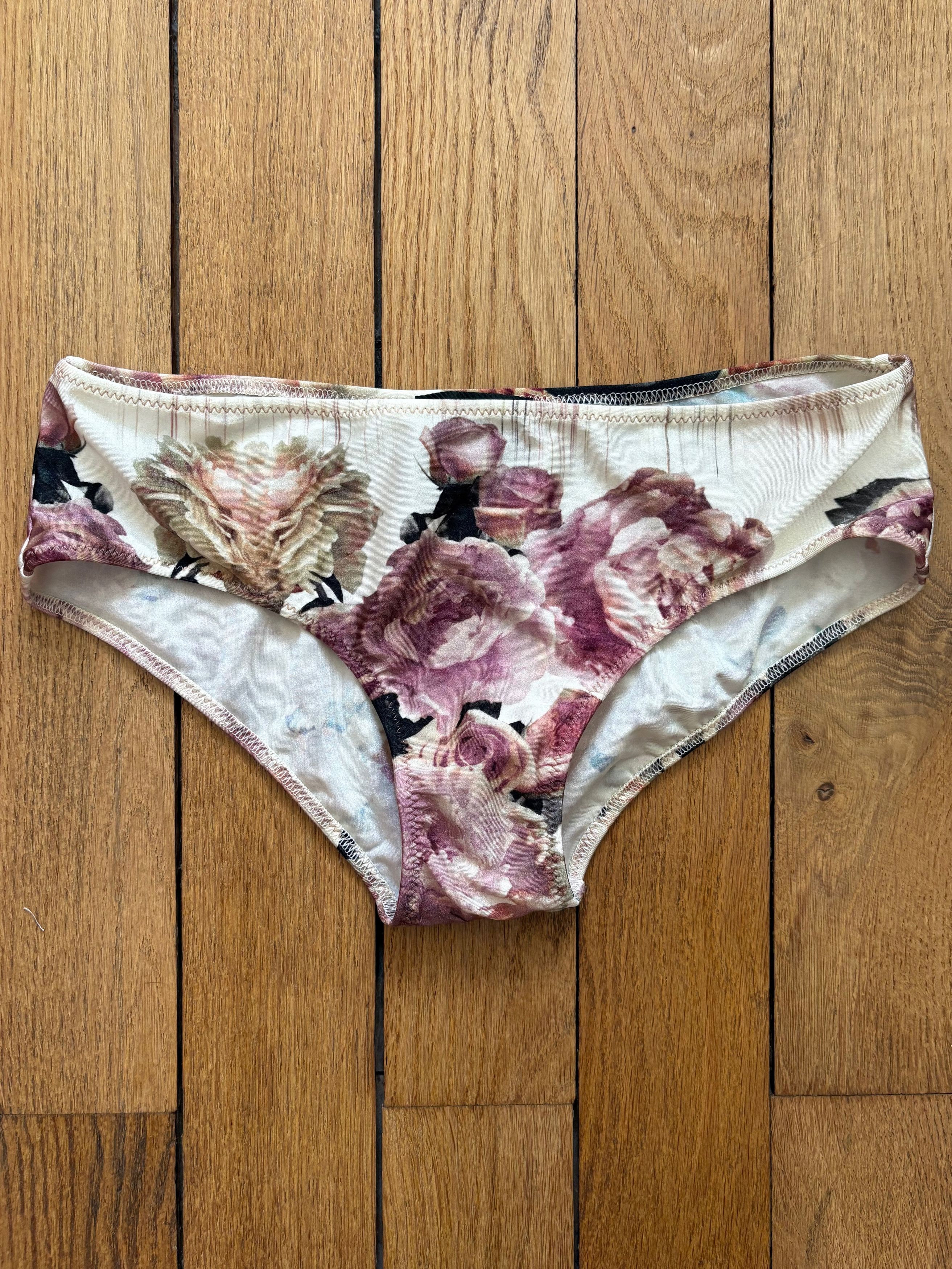 Jean Paul Gaultier Jean Paul Gaultier vintage pink floral bikini bottom Size 28" / US 6 / IT 42 - 1 Thumbnail