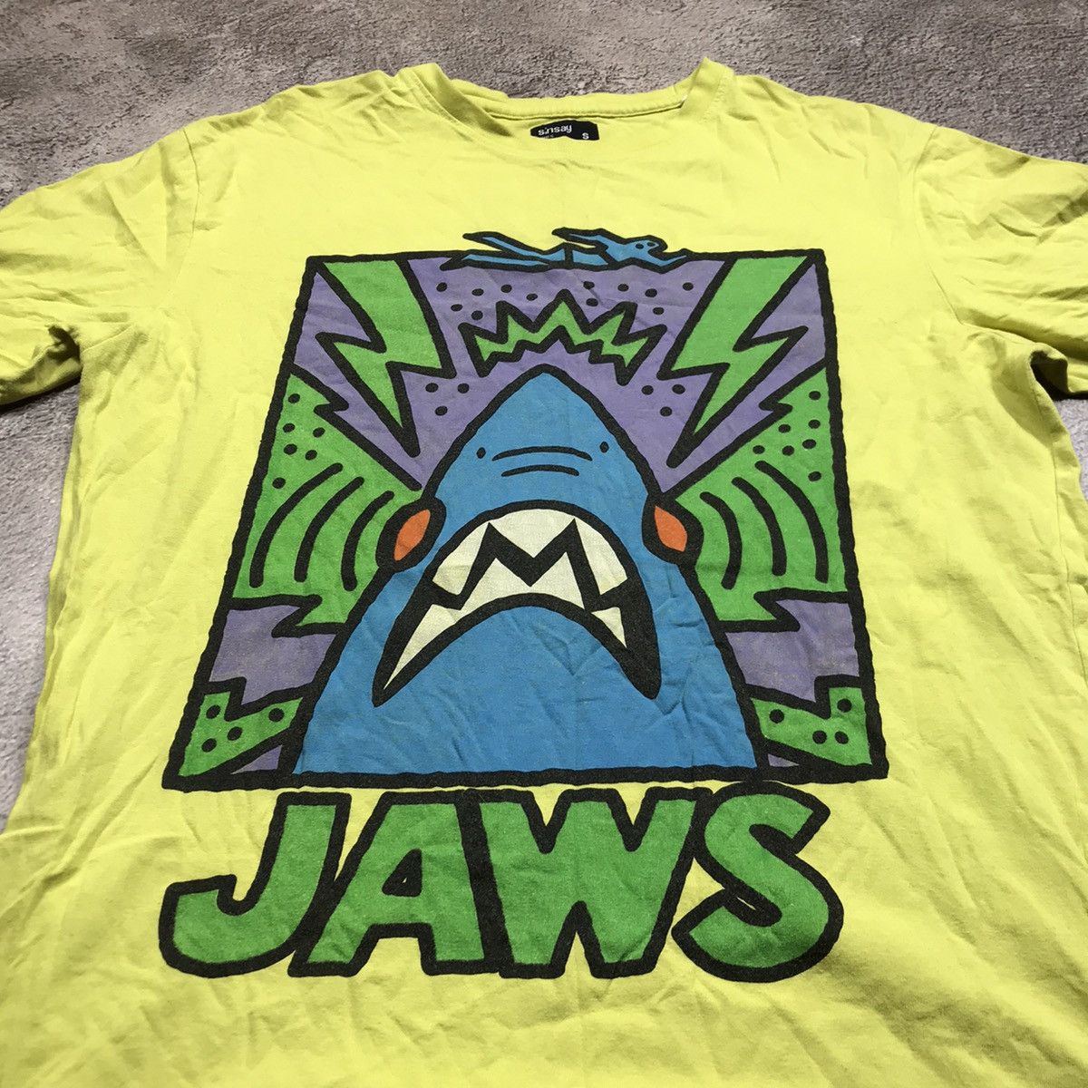 Vintage Vintage Y2K Neon Graphic Tee Jaws Film Shark Skate Slim L Size US L / EU 52-54 / 3 - 3 Thumbnail