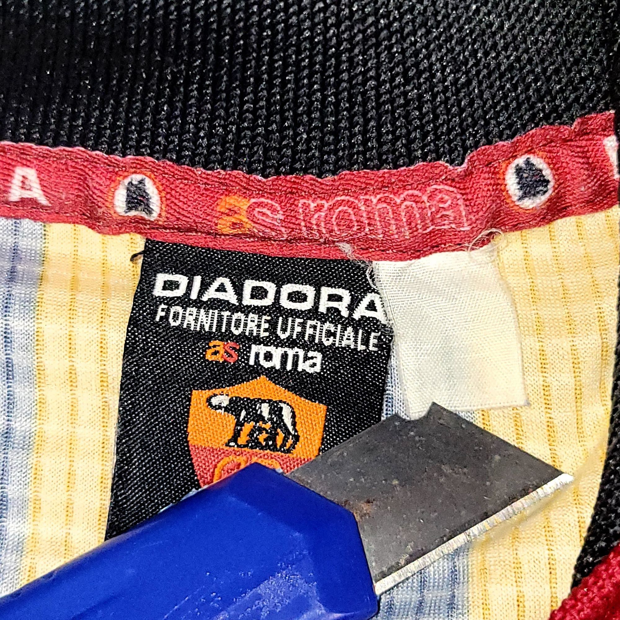 Diadora Totti As Roma Diadora 1997 1998 Third Soccer Jersey Shirt M Size US M / EU 48-50 / 2 - 6 Thumbnail