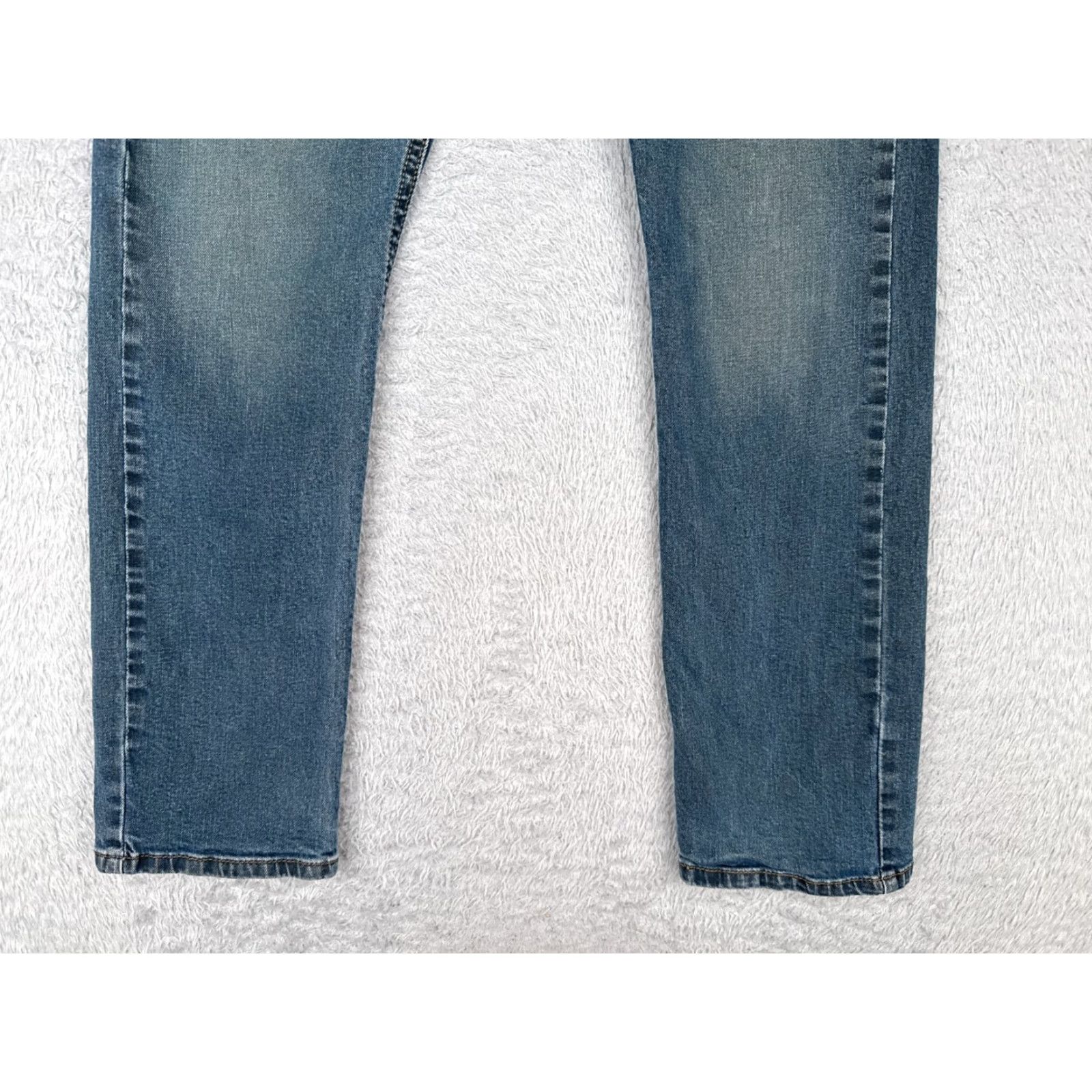 Wrangler Wrangler Jeans Mens 27 Blue Denim Atheltic Fit Straight Leg Cotton Blend 27x29 Size US 27 - 2 Thumbnail