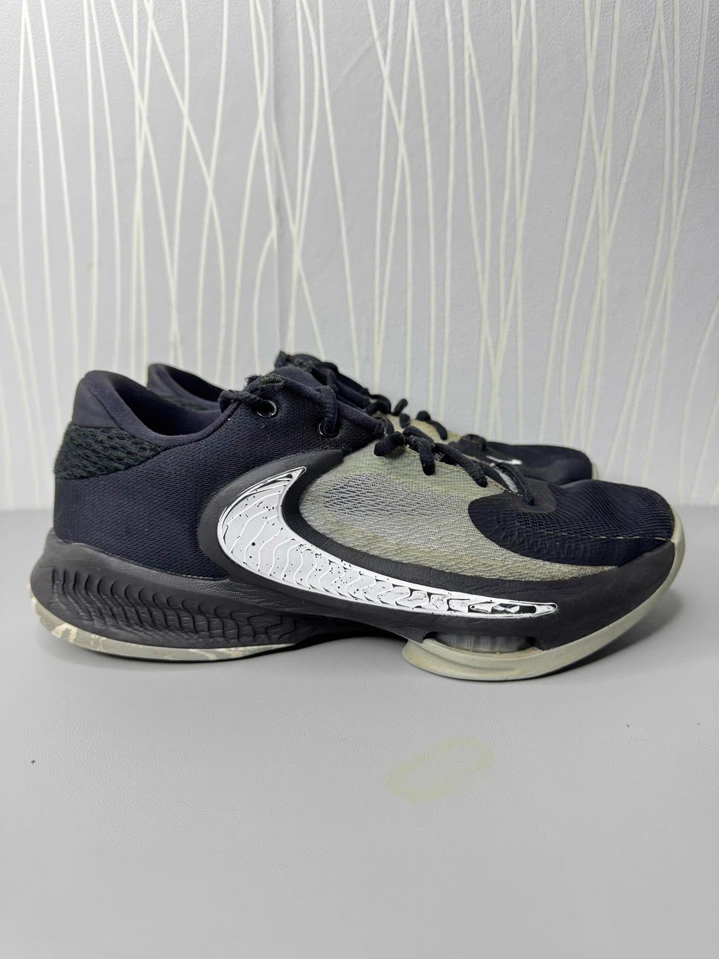 Nike Nike Zoom Freak 4, breathable, non-slip Q10 Size US 7.5 / EU 40-41 - 1 Thumbnail