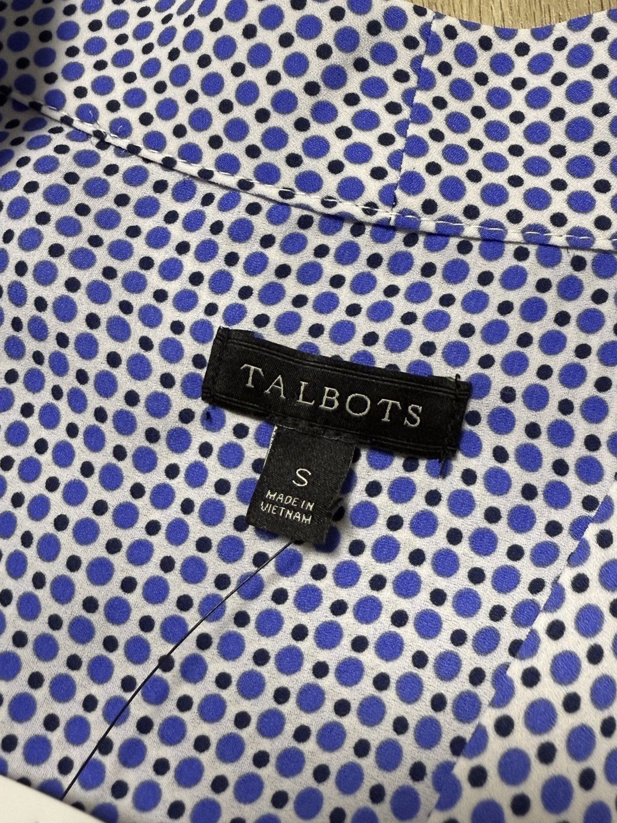 Talbots Talbots women’s sleeveless blouse new S size Size S / US 4 / IT 40 - 2 Thumbnail