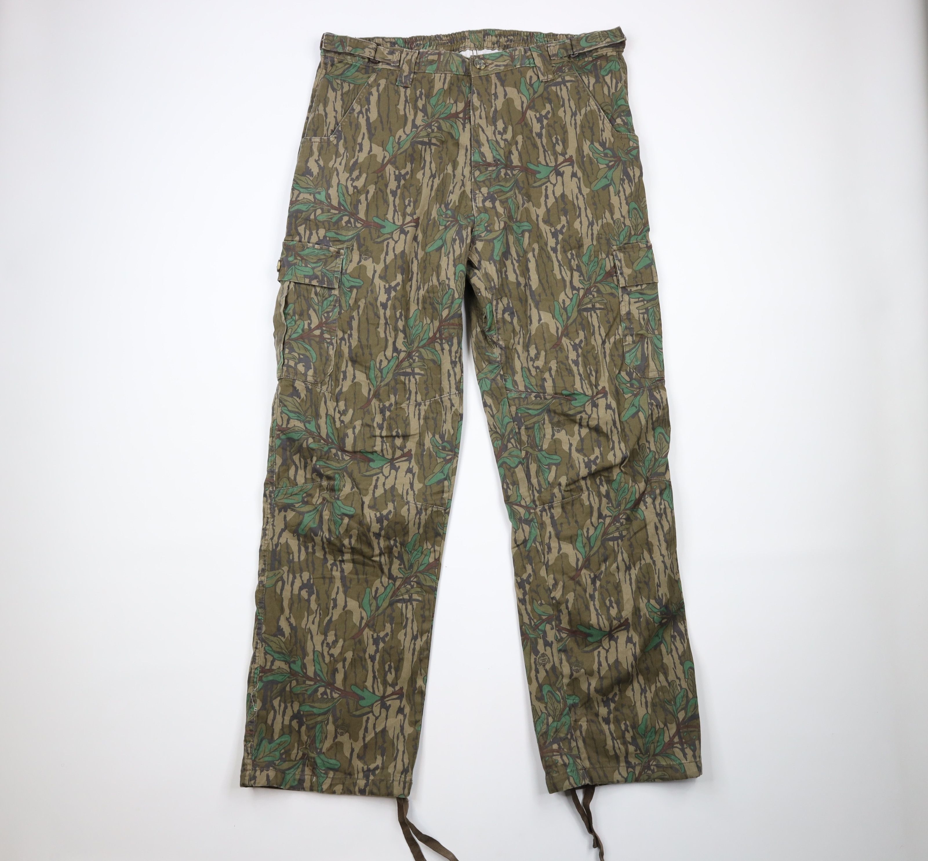 image of Vintage Mossy Oak Camouflage Wide Leg Cargo Hunting Pants, Men's (Size 38)