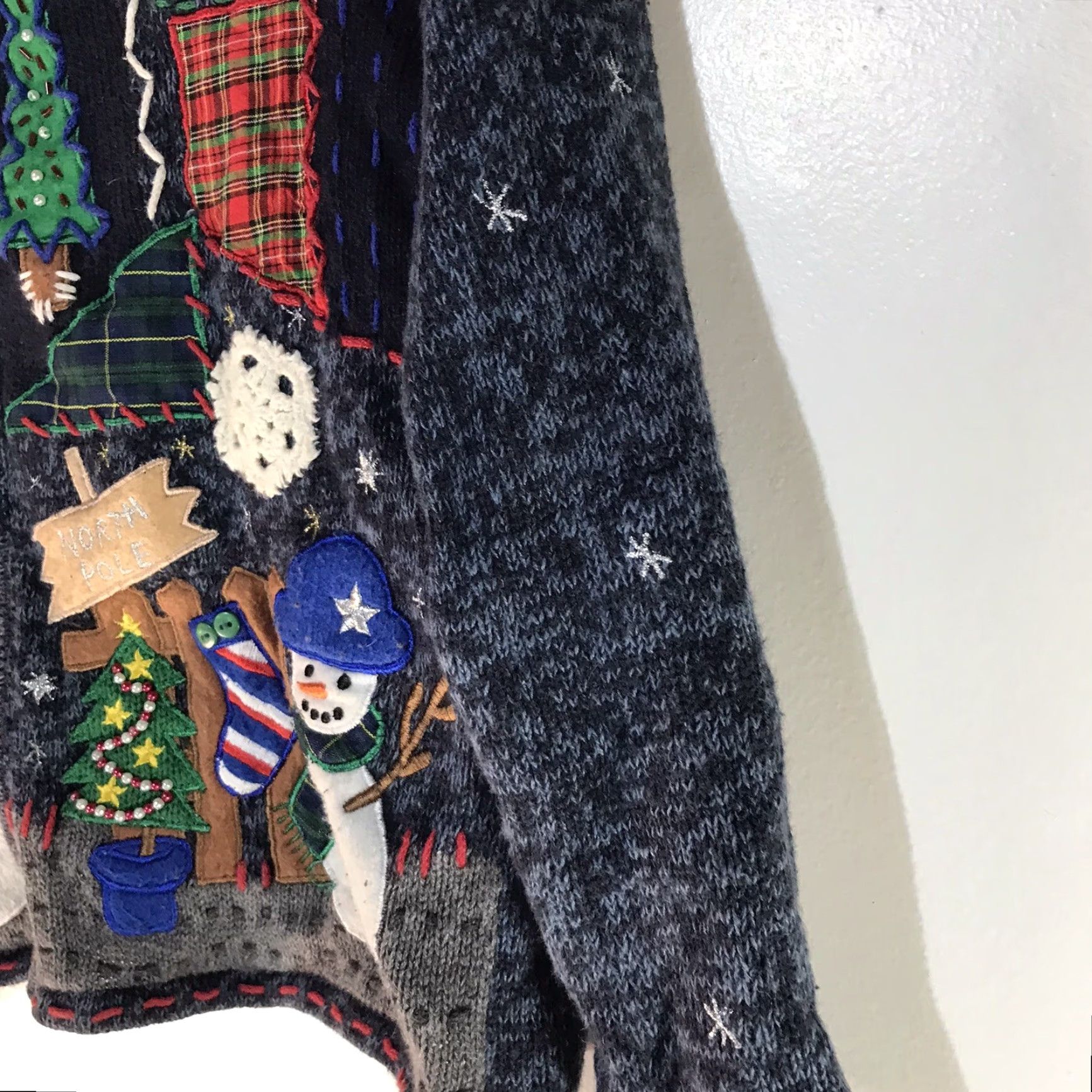 Vintage VINTAGE Designers Studio Originals Women's Christmas Cardigan Full Zip Geometric Embroidered Knit Sweater S Fall Winter Size S / US 4 / IT 40 - 4 Thumbnail