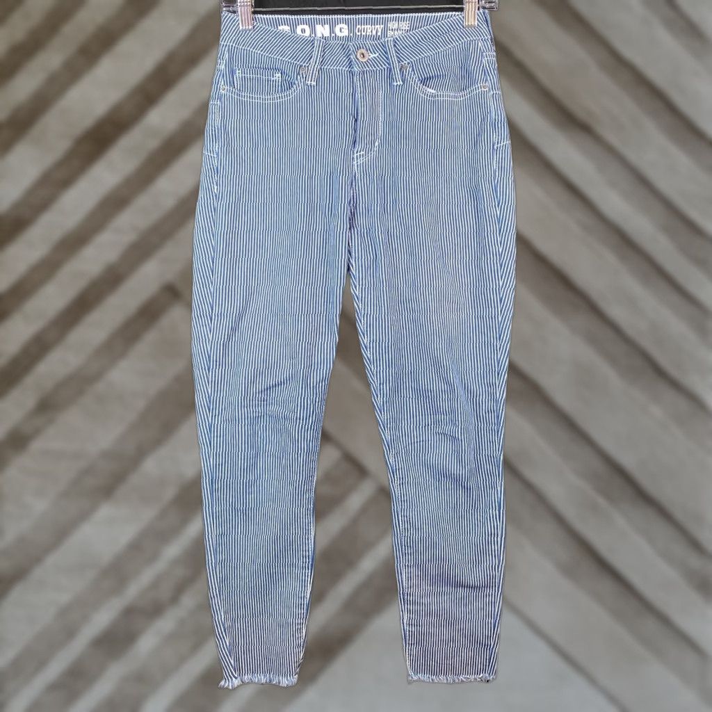 Vintage VINTAGE S.O.N.G Womens Jeans Blue Denim High Rise Skinny Ankle Grazer Distressed 5/27 Size 27" / US 4 / IT 40 - 1 Thumbnail