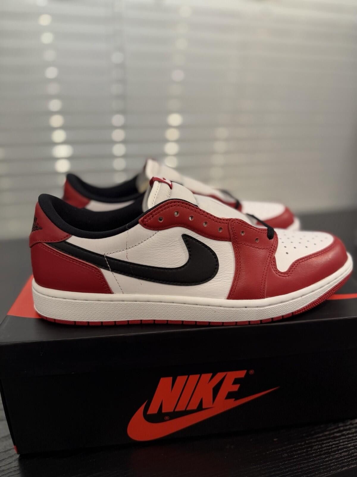 Jordan Brand Size 11.5 - Air Jordan 1 Retro OG 2025 Low Chicago New Size US 11.5 / EU 44-45 - 8 Thumbnail