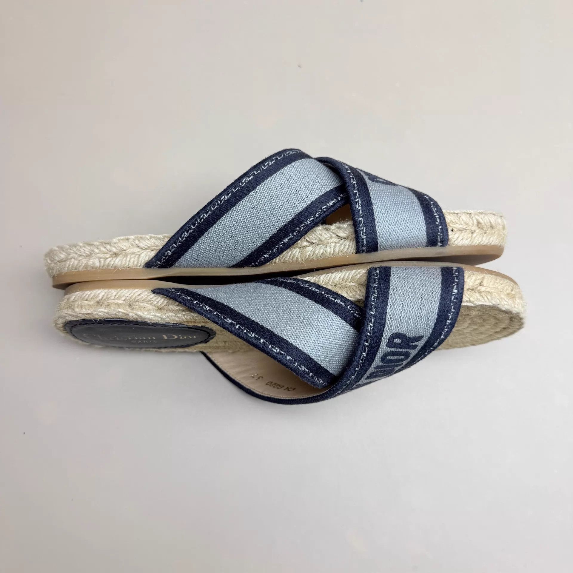Dior Dior Light Blue Straw Strappy Slippers 37 99 New Size US 6.5 / IT 36.5 - 4 Thumbnail