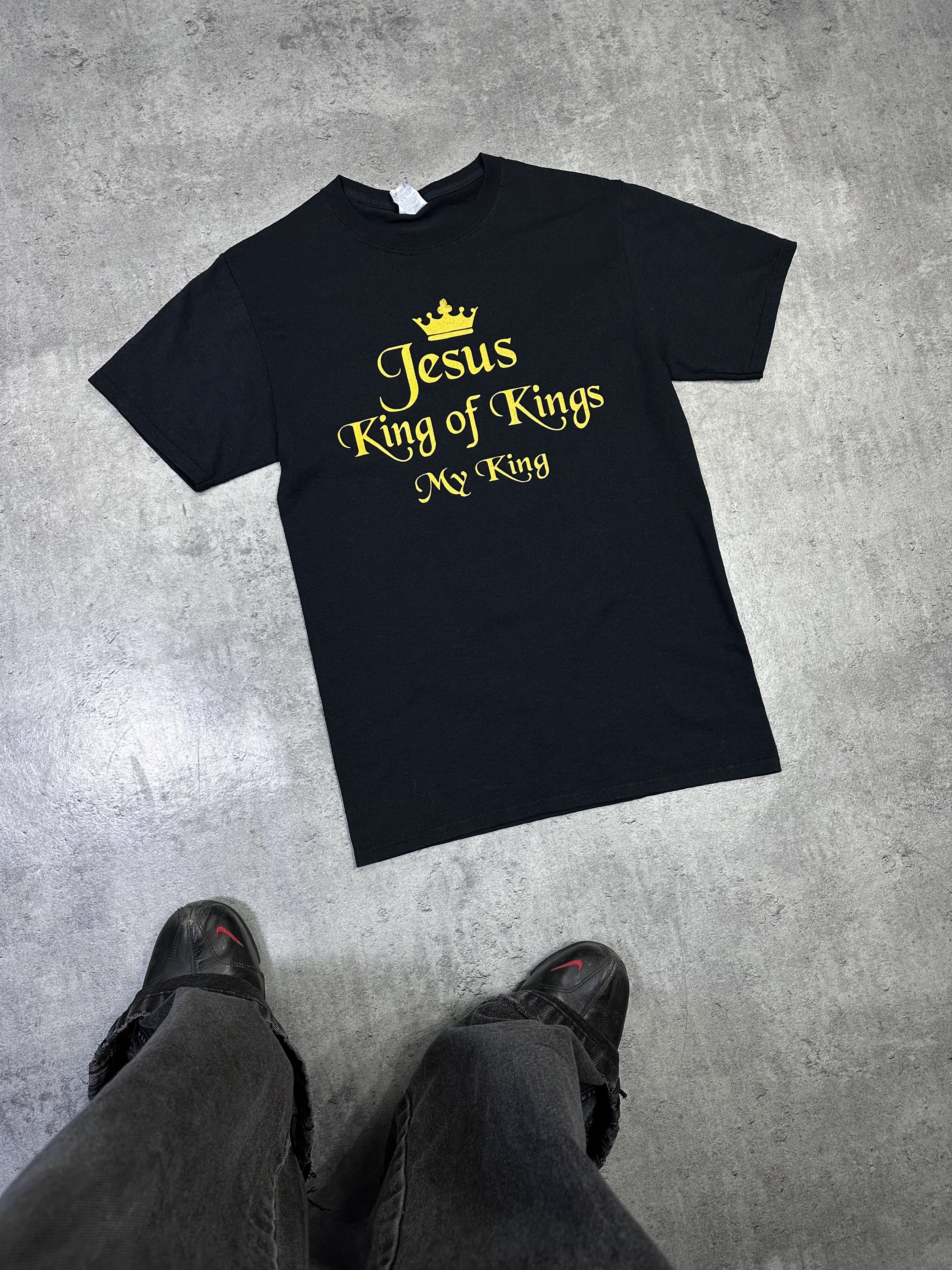 Vintage Jesus king of kings black christian tee Size US S / EU 44-46 / 1 - 1 Thumbnail