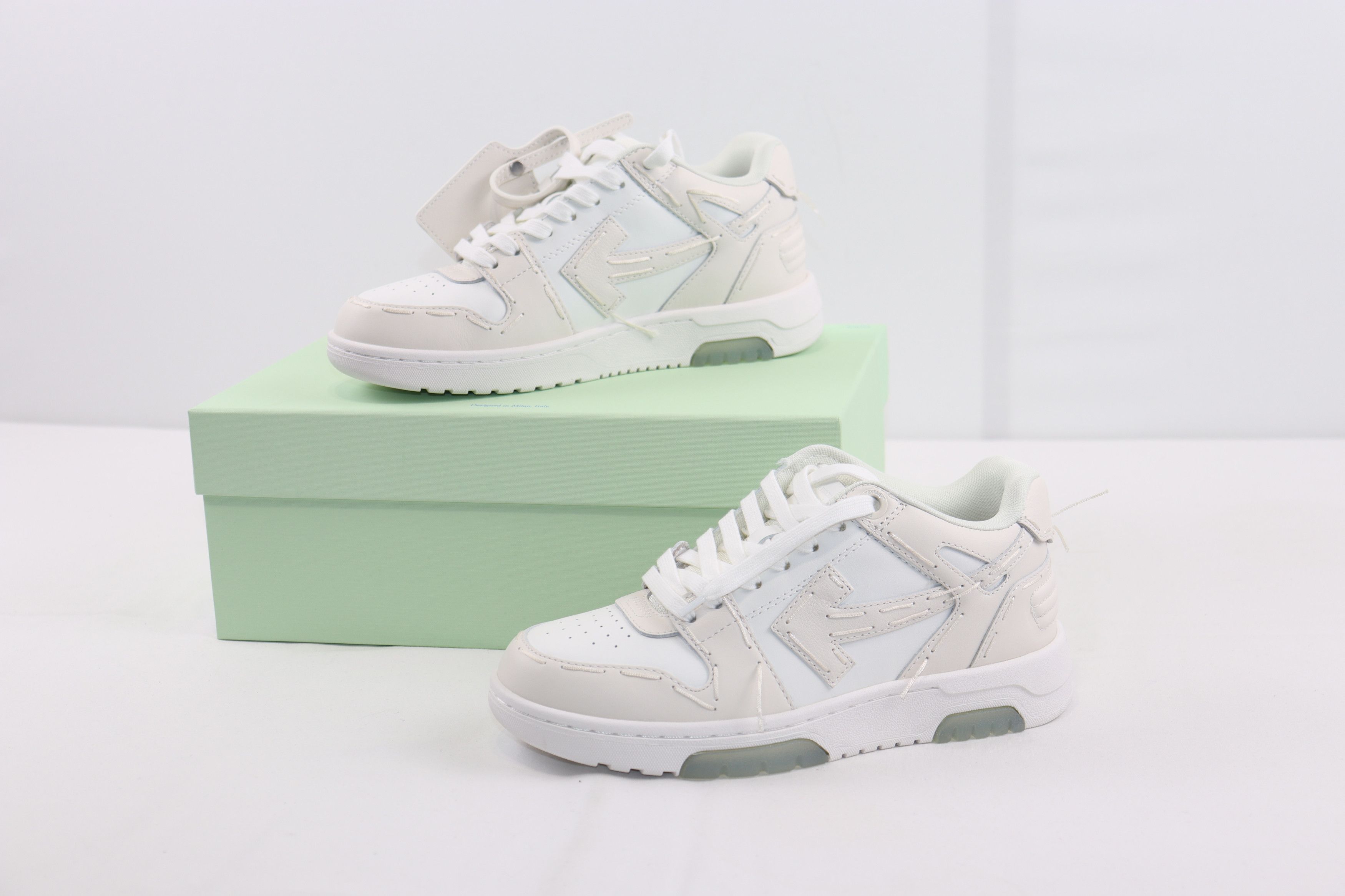 o1rshd1 Low Sartorial Stitching Sneakers White Coconut